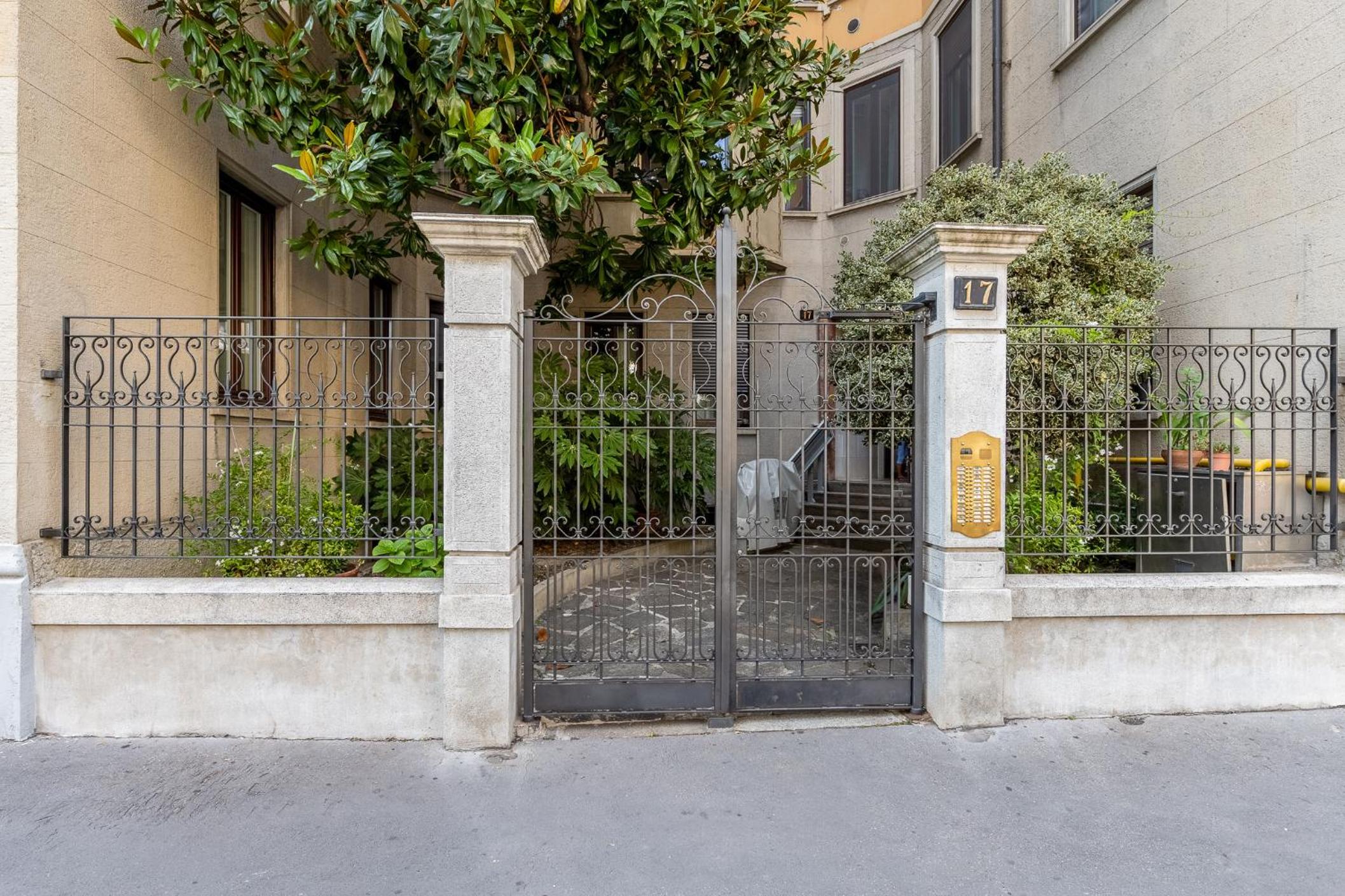 Porta Venezia New Luxury apt - wifi full equiped