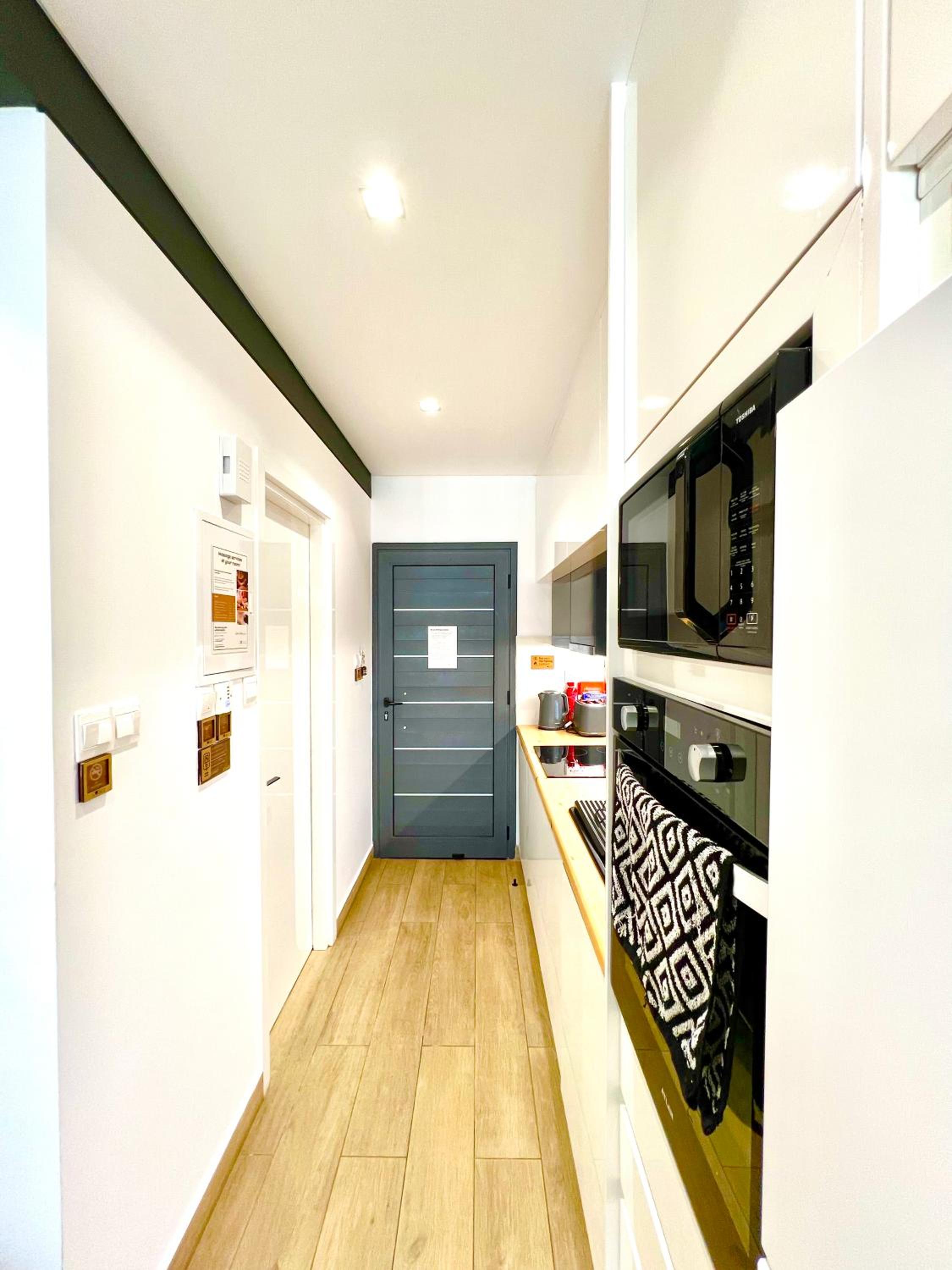 Cozy Sunny Breeze Studio