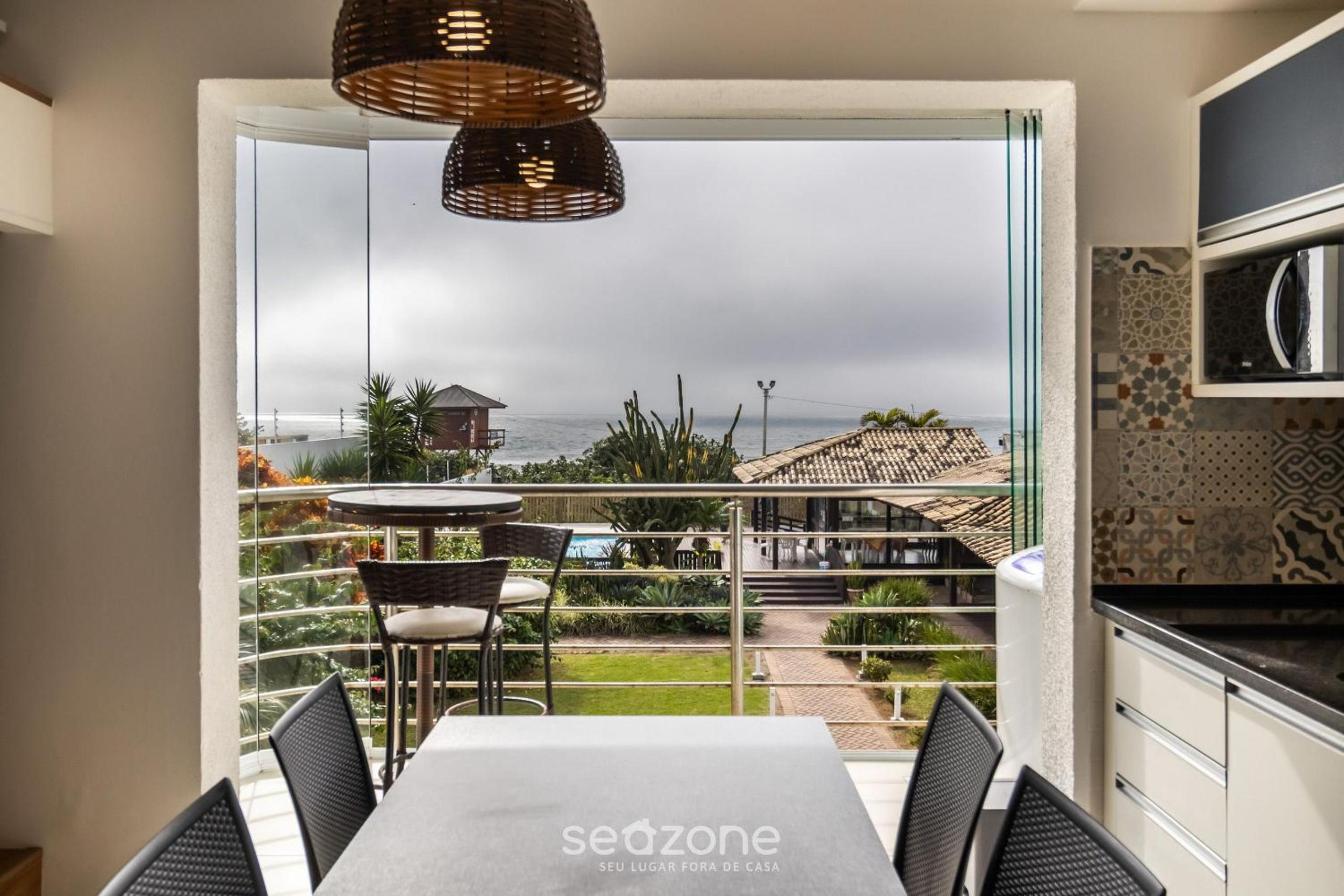 Oceanfront Condo with Pool in Floripa - IDA