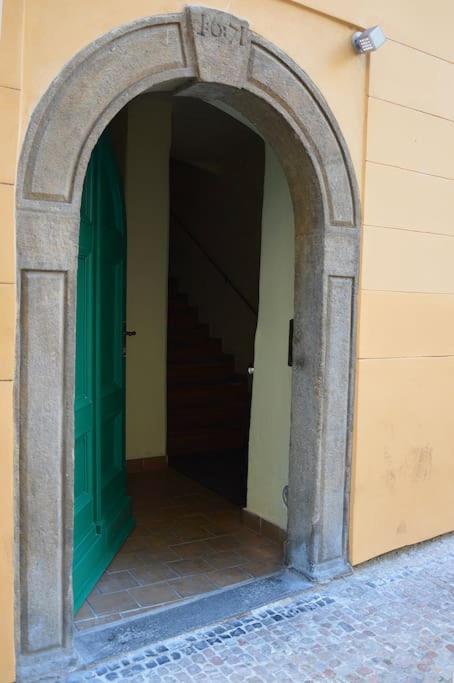 Old Town Herberghaus, 250m to Charles Bridge