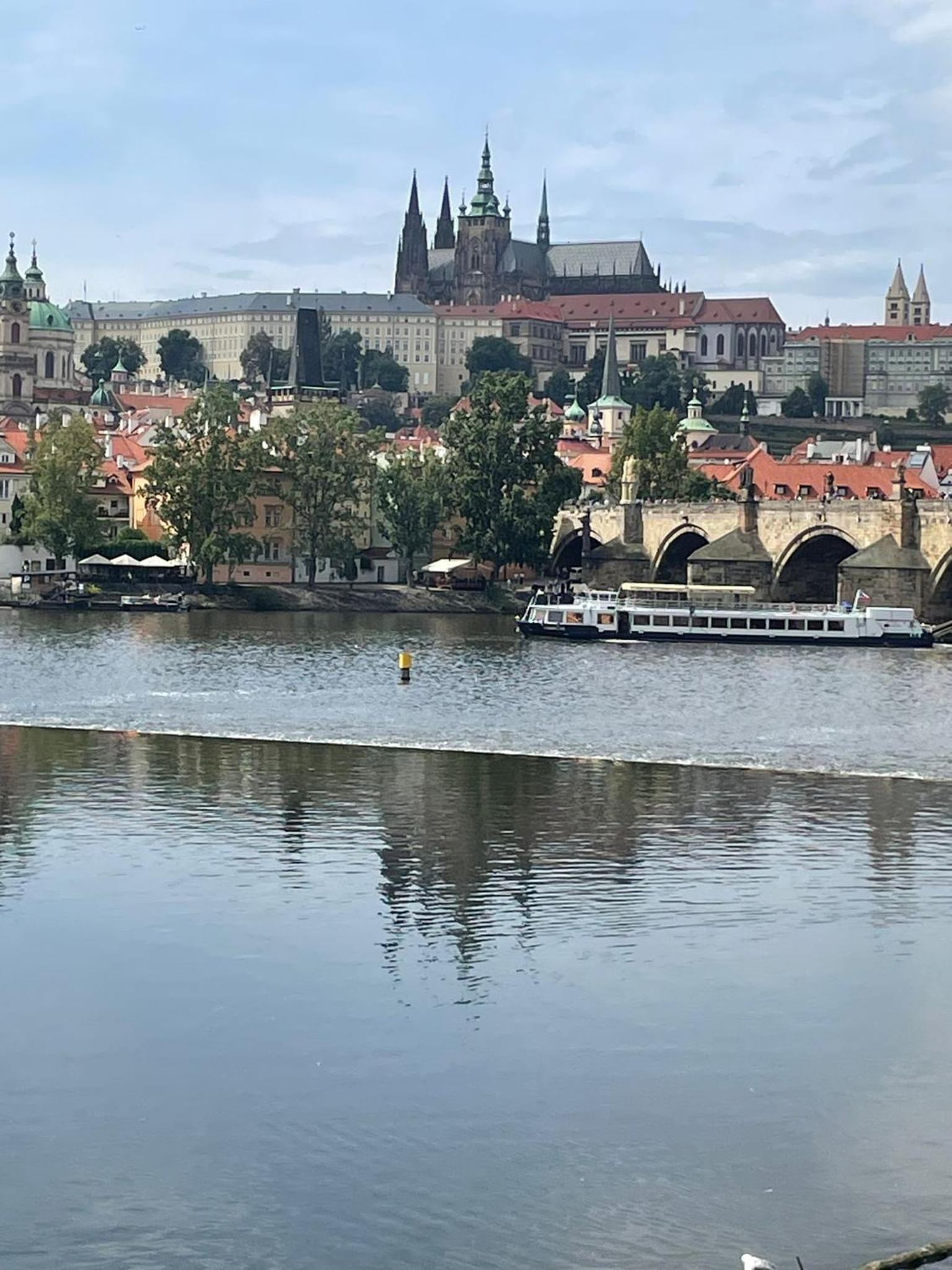 Old Town Herberghaus, 250m to Charles Bridge