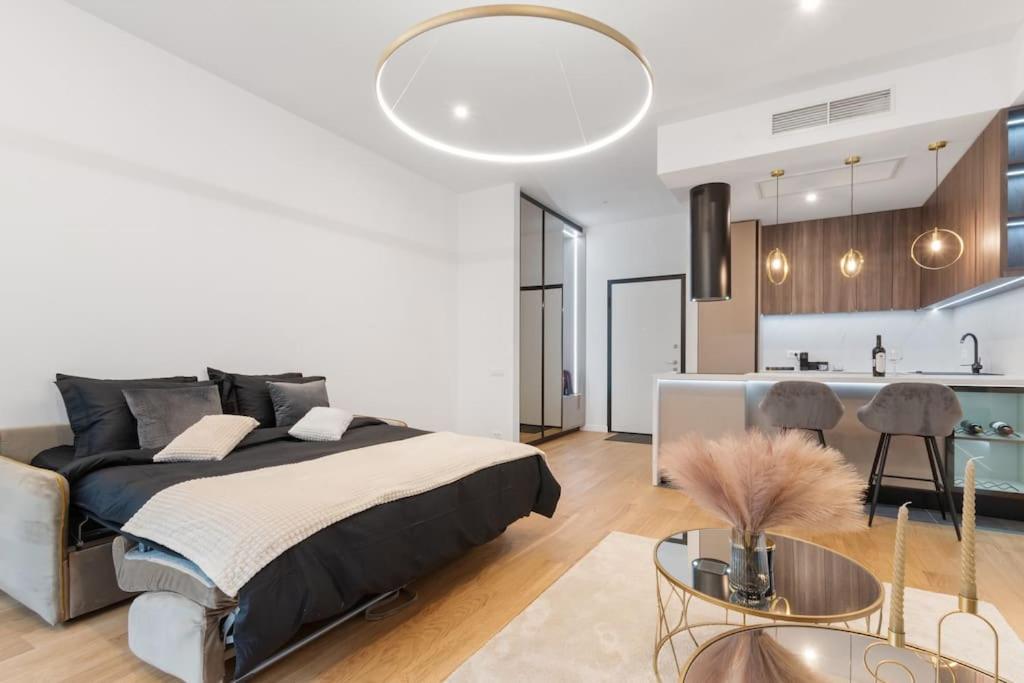 Business Panorama Loft 5star Location, Queen Beds view 4