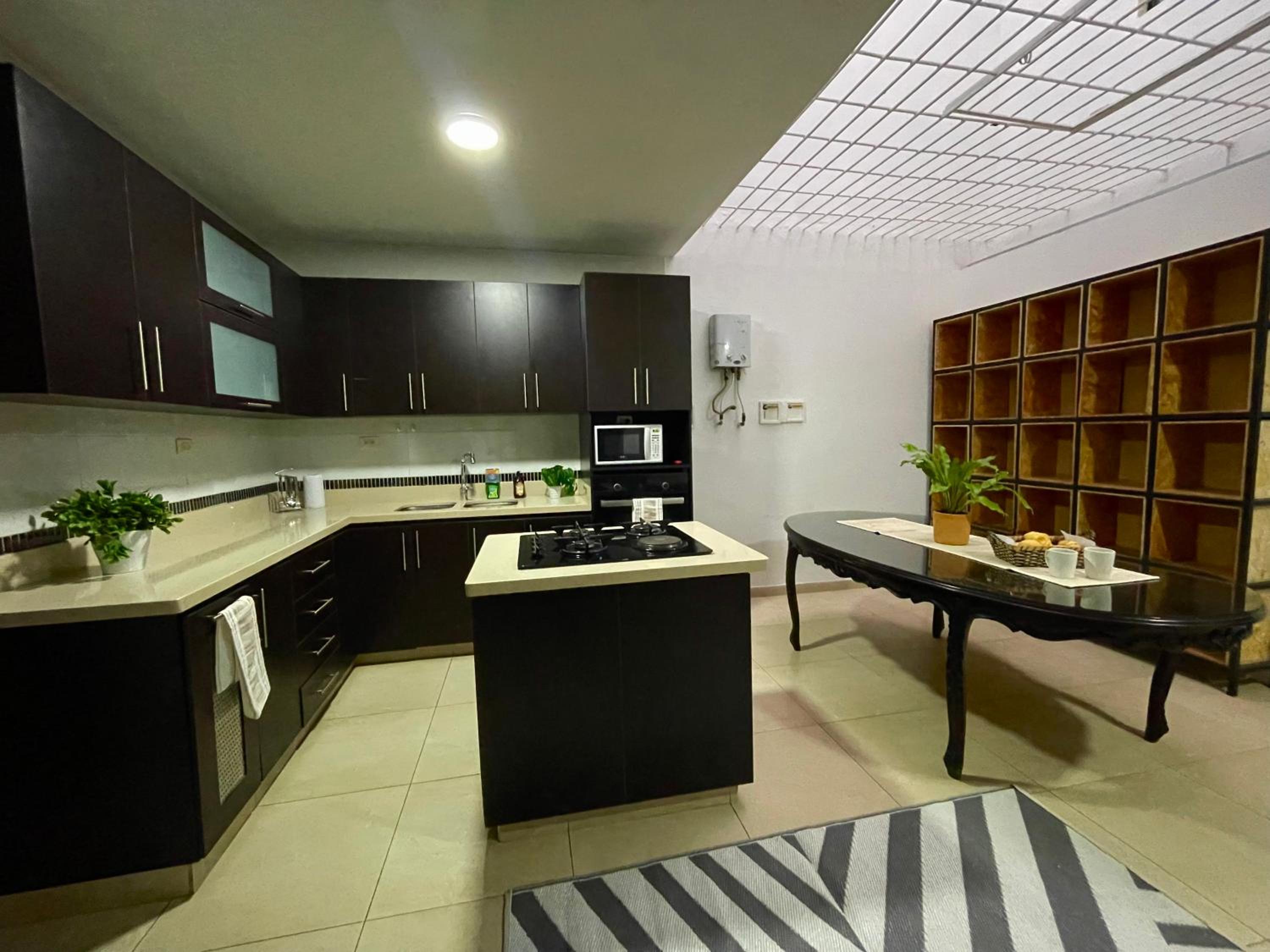 Home colors - Cómodas Habitaciones Estadio