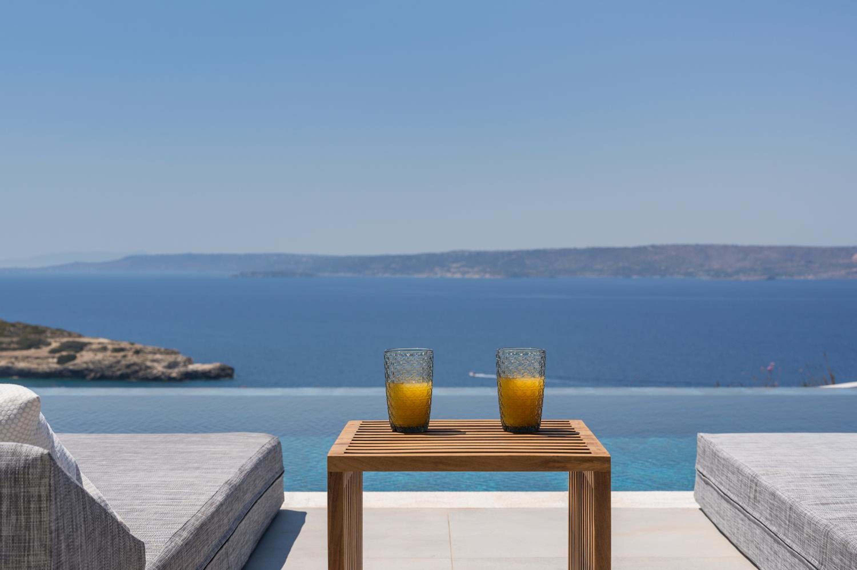 Astelia Villa