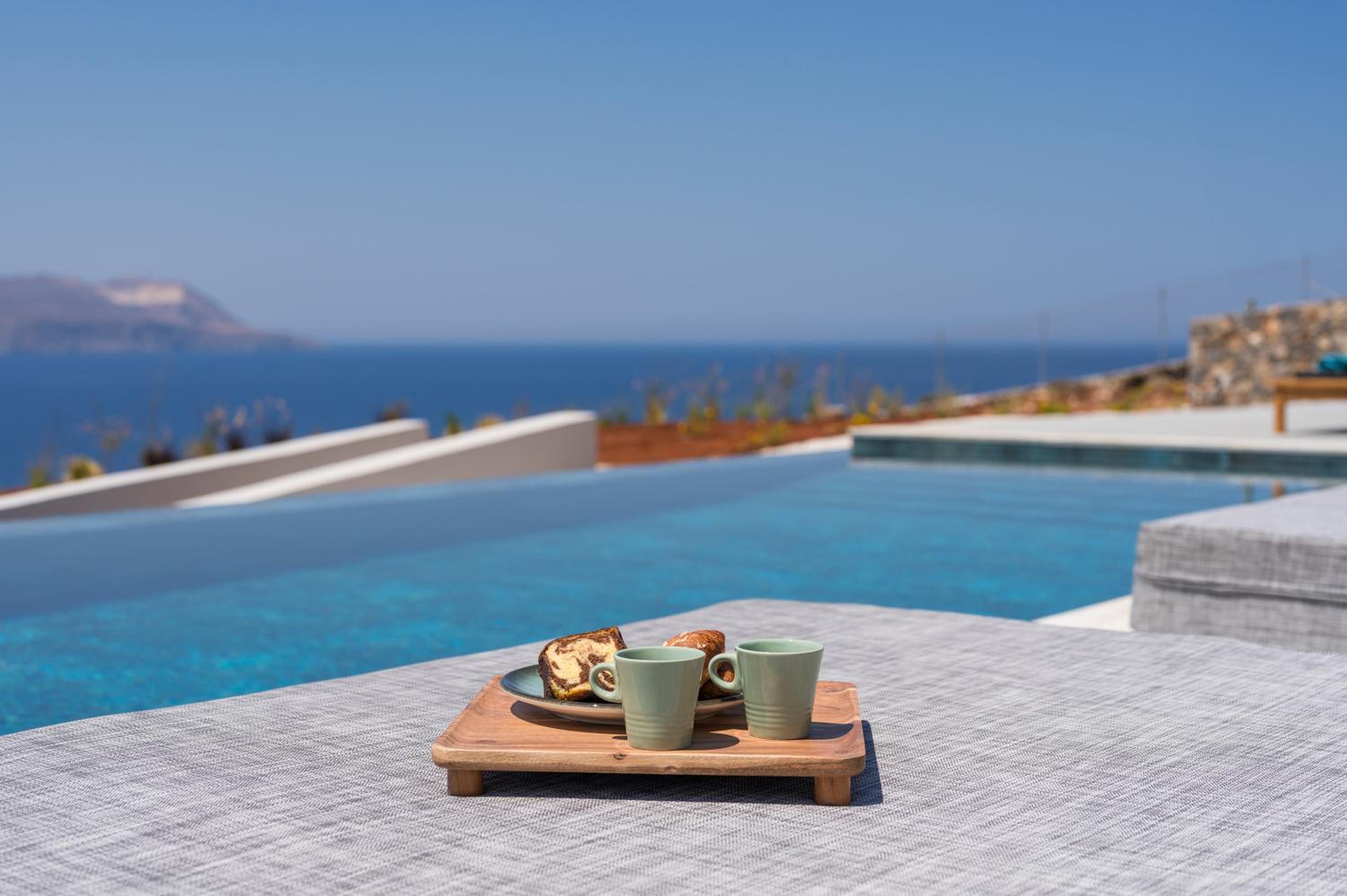Astelia Villa