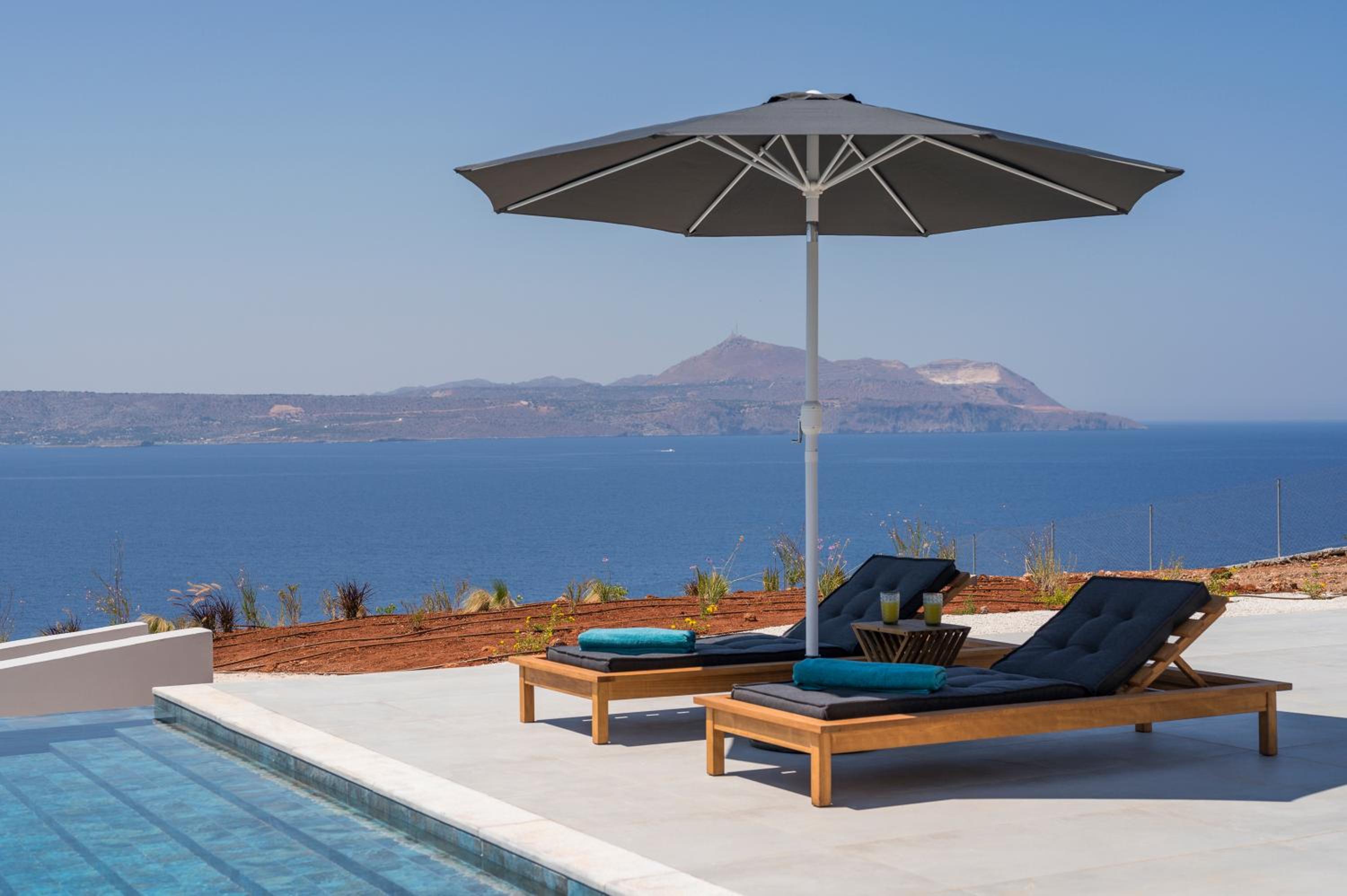 Astelia Villa