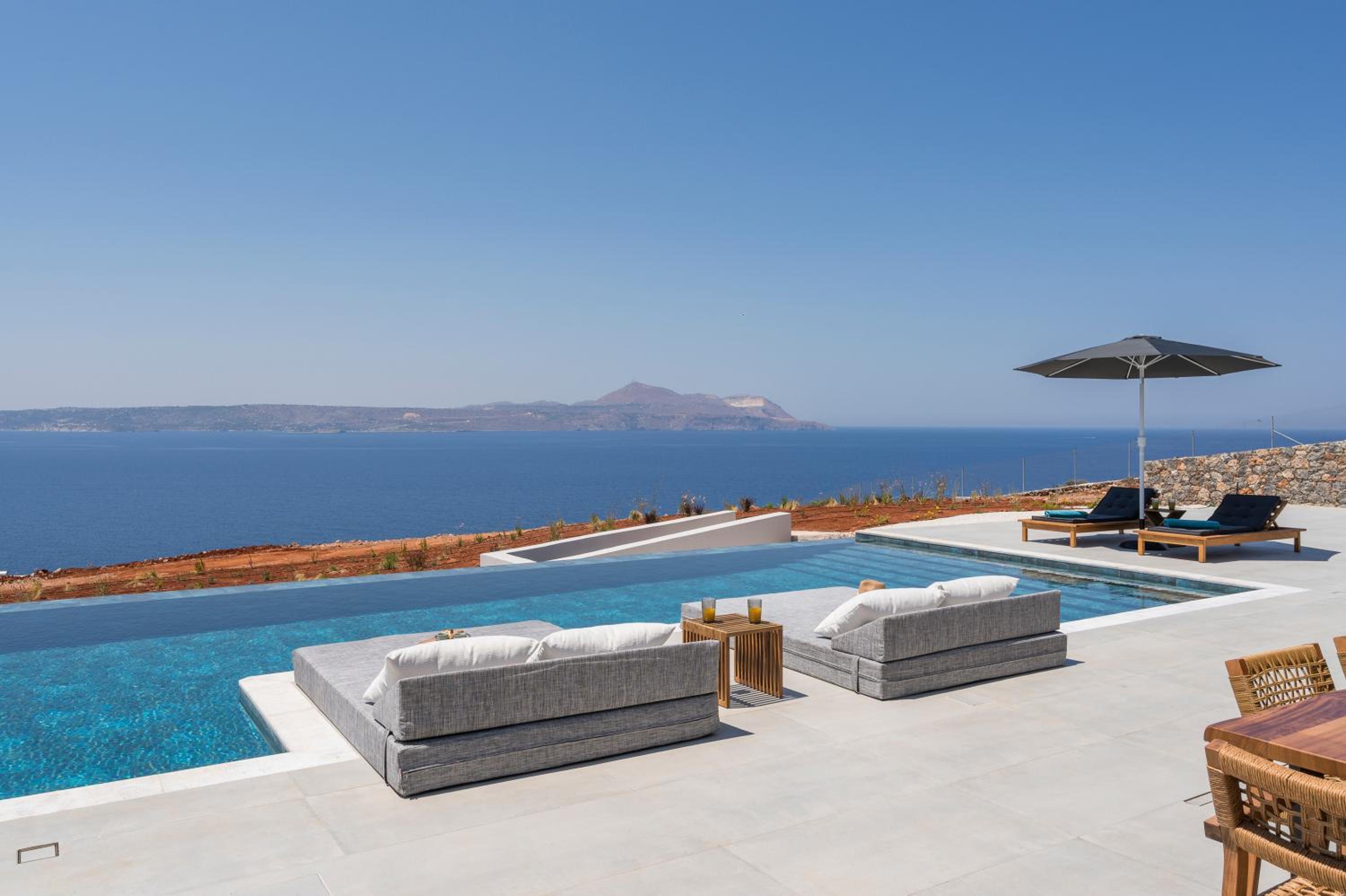Astelia Villa