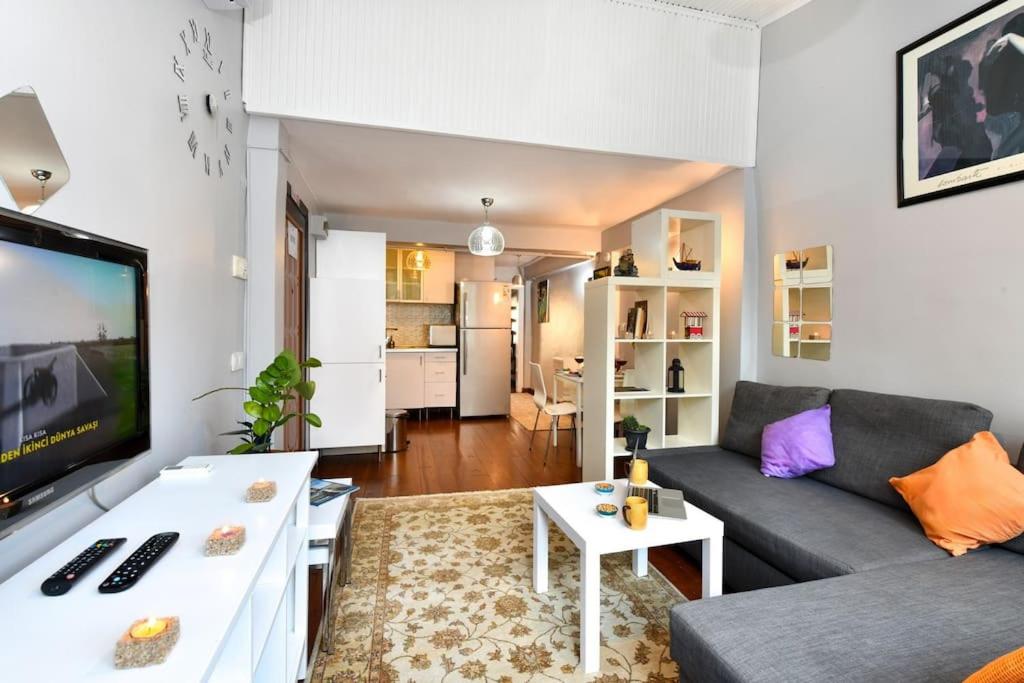 The Maiden Tower From Your Bedroom Romantic View, In Taksim Square