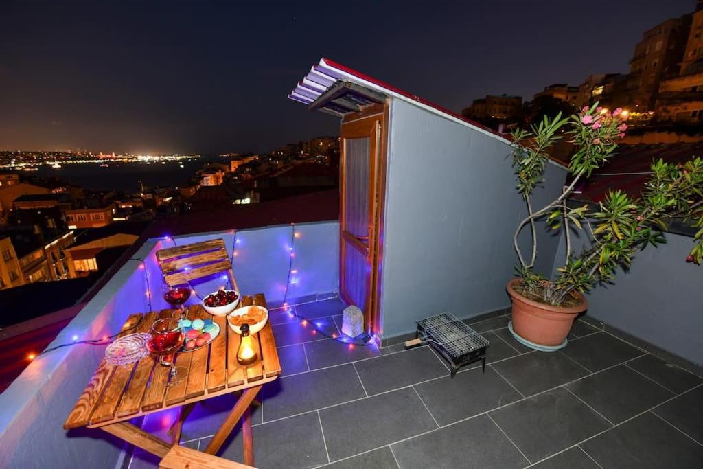 The Maiden Tower From Your Bedroom Romantic View, In Taksim Square