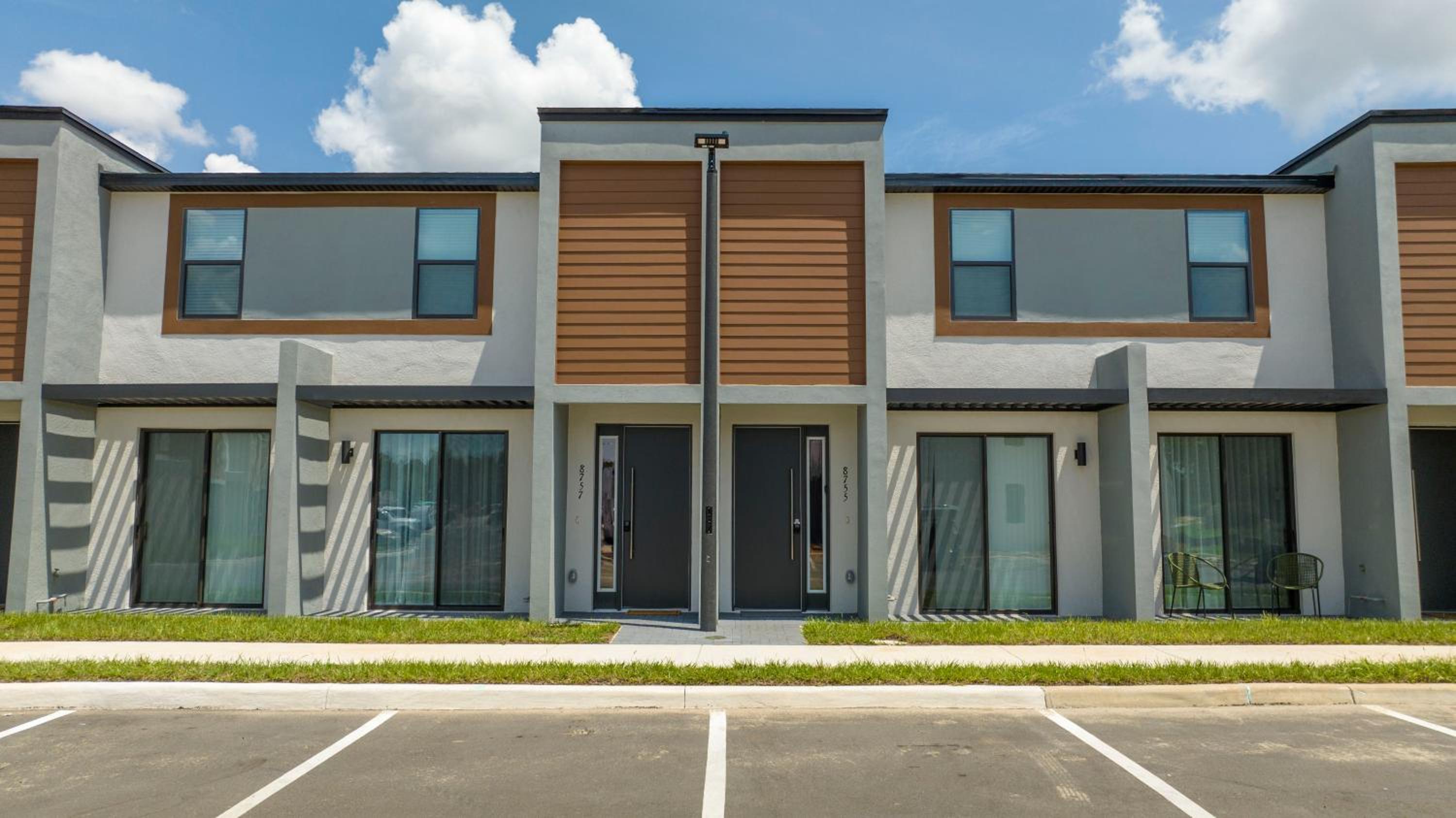 Modern 3BR - Themed Rooms - Near Disney! view 2