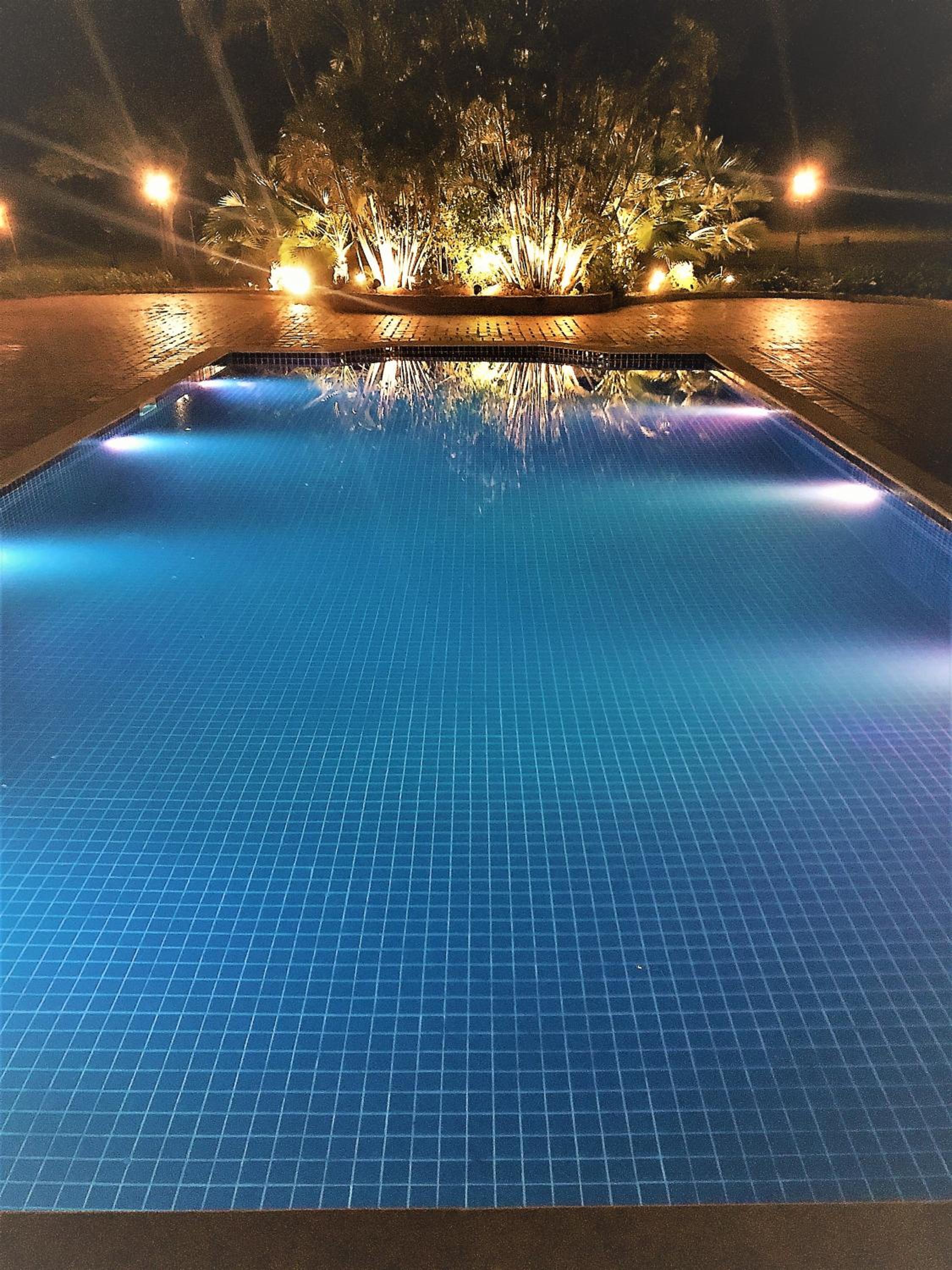 Grande Casa com Lazer, Jardim e dentro de um Haras