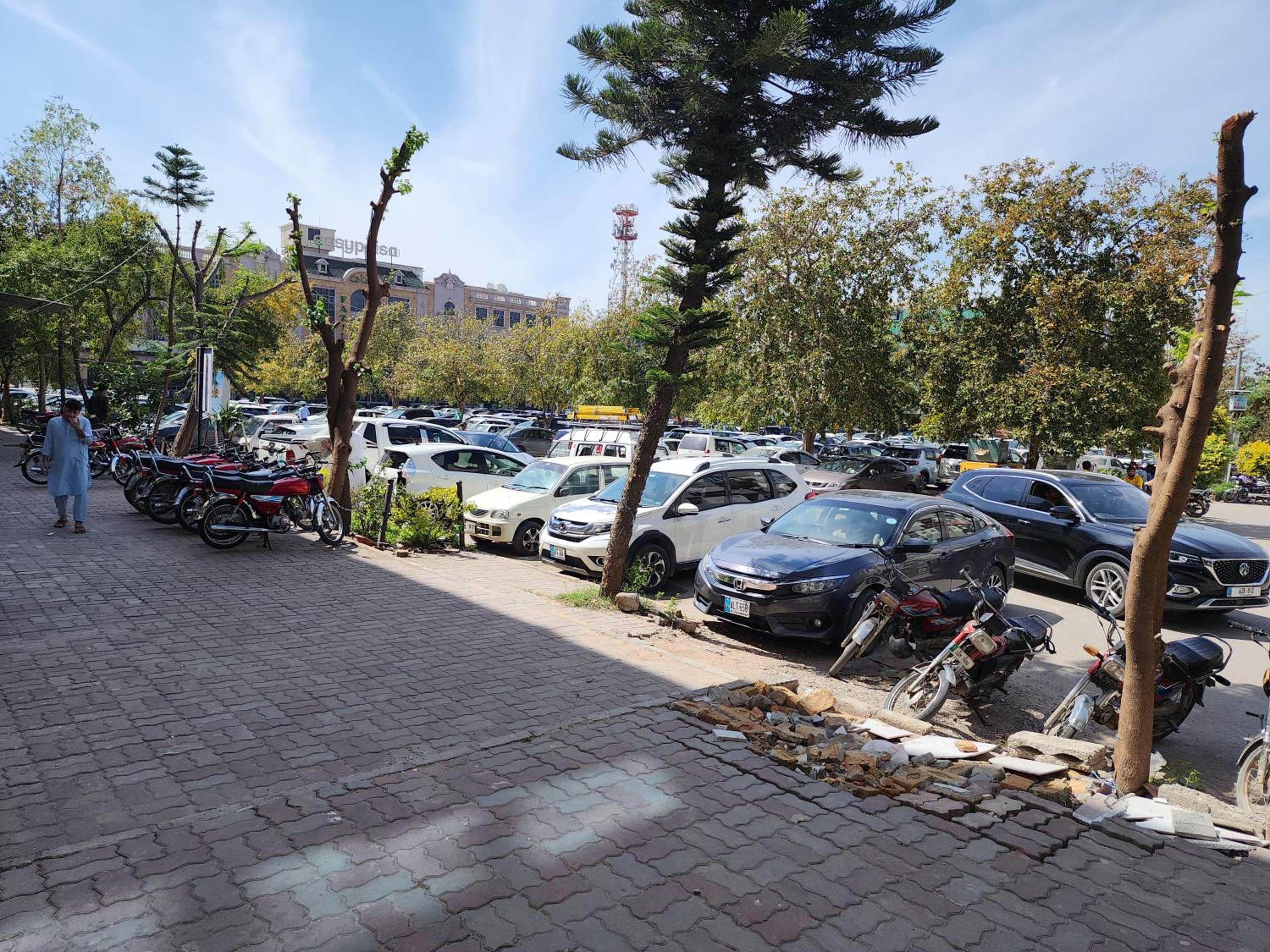 Luxury Family Getaway in Prime Location of Islamabad view 2