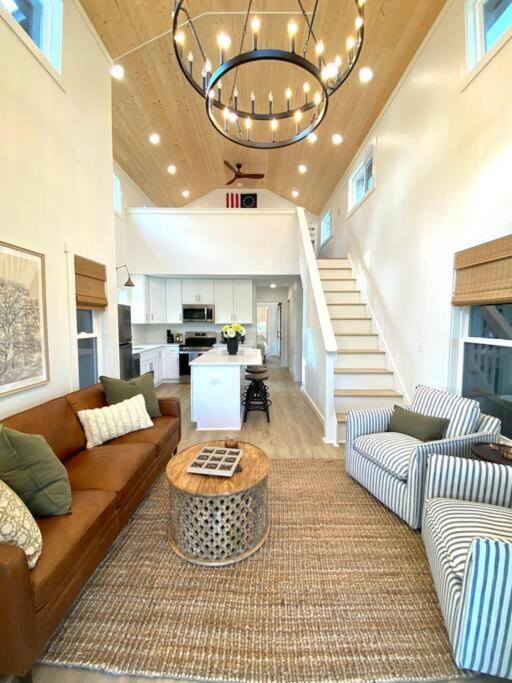 Sycamore Shores - LAKEFRONT Tiny Home in Tracy City, TN view 2