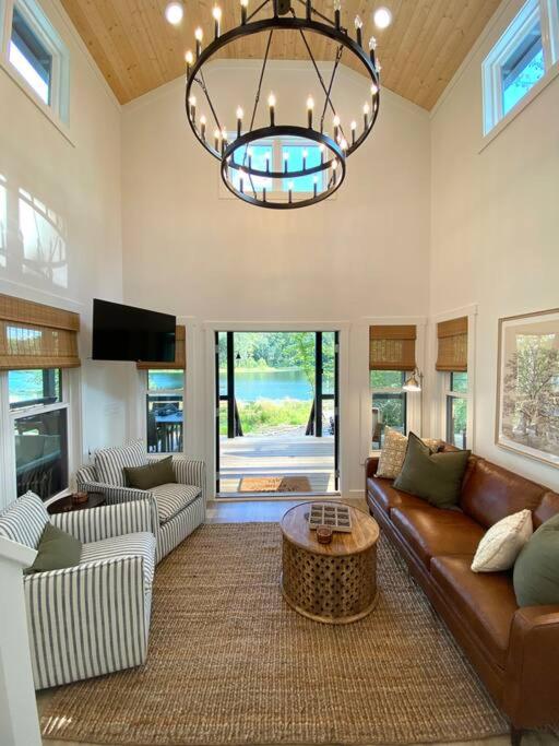 Sycamore Shores - LAKEFRONT Tiny Home in Tracy City, TN view 3