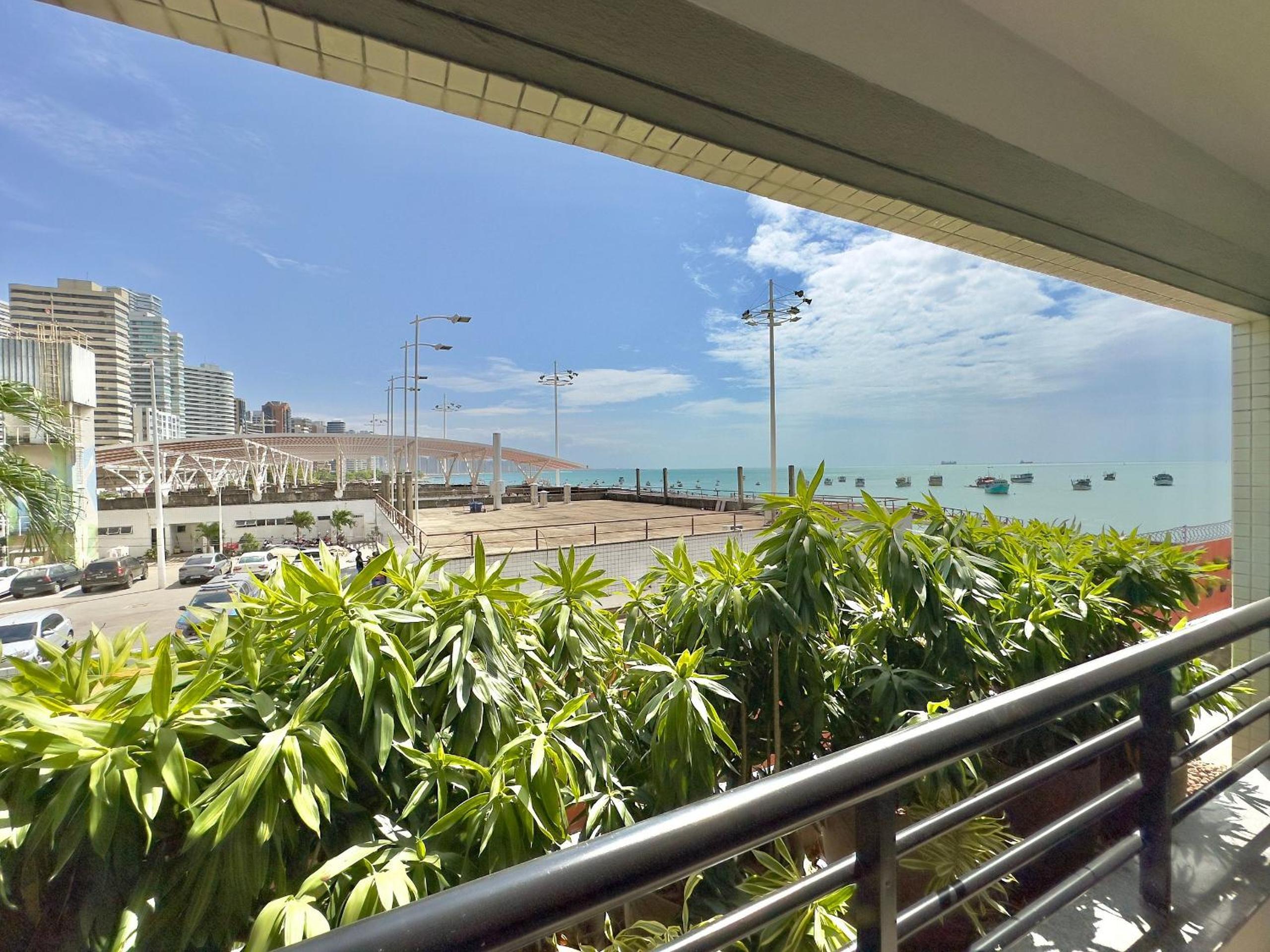 Apart-Hotel Iate Plaza, vista completa da Orla de Fortaleza