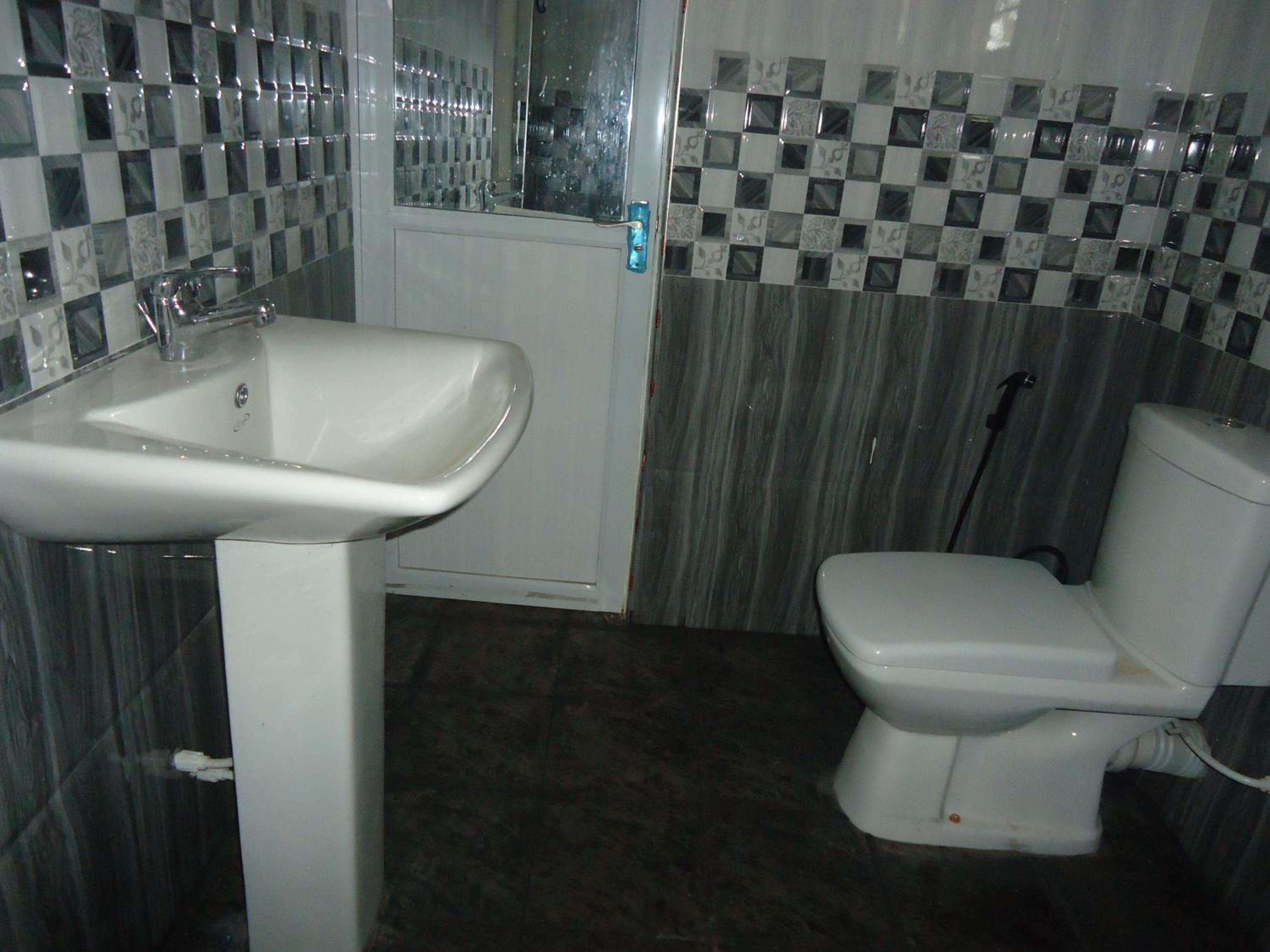 Photo 6