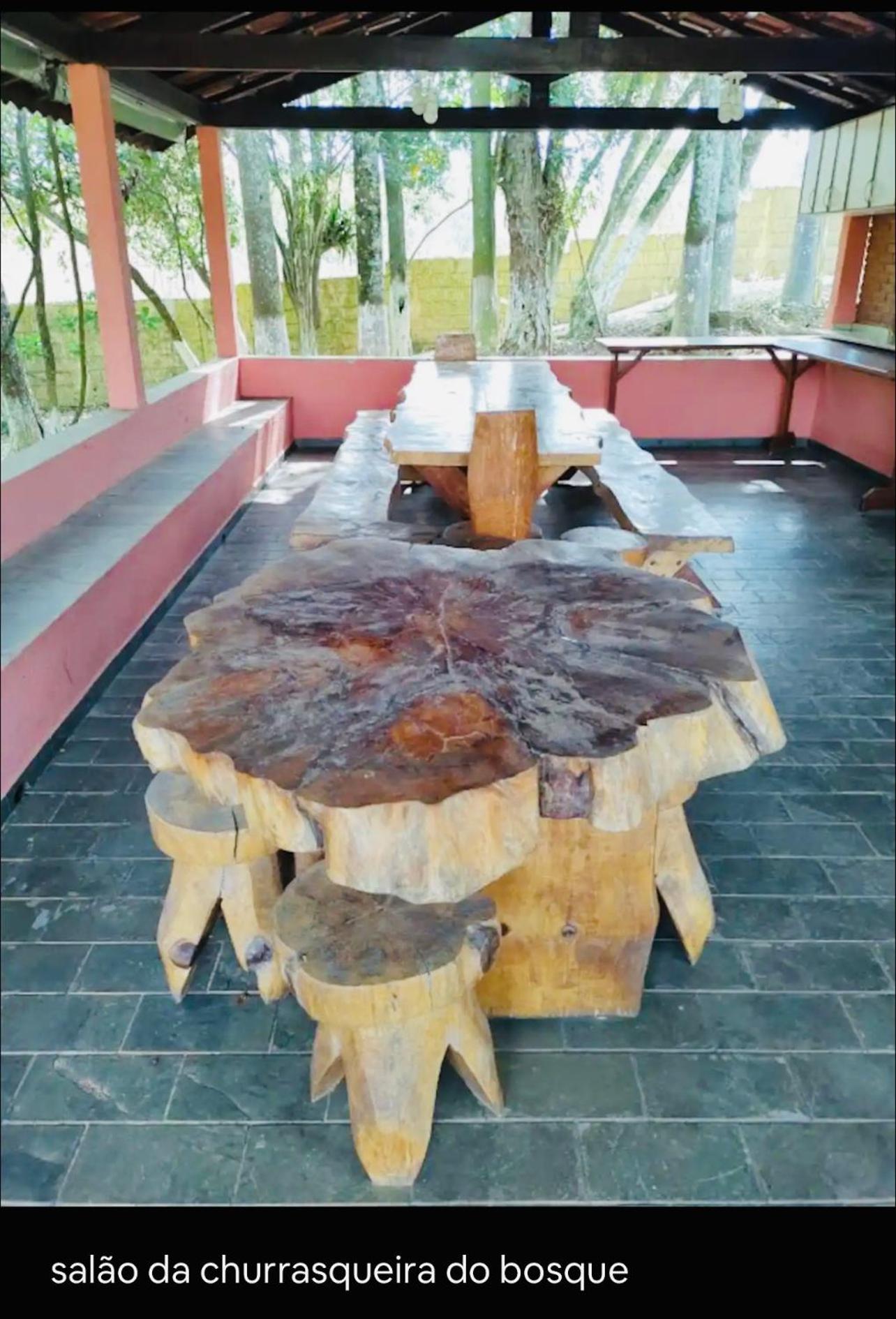 Recanto São Pedro chácara com piscina na Rota do Vinho
