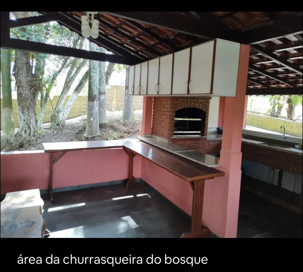 Recanto São Pedro chácara com piscina na Rota do Vinho
