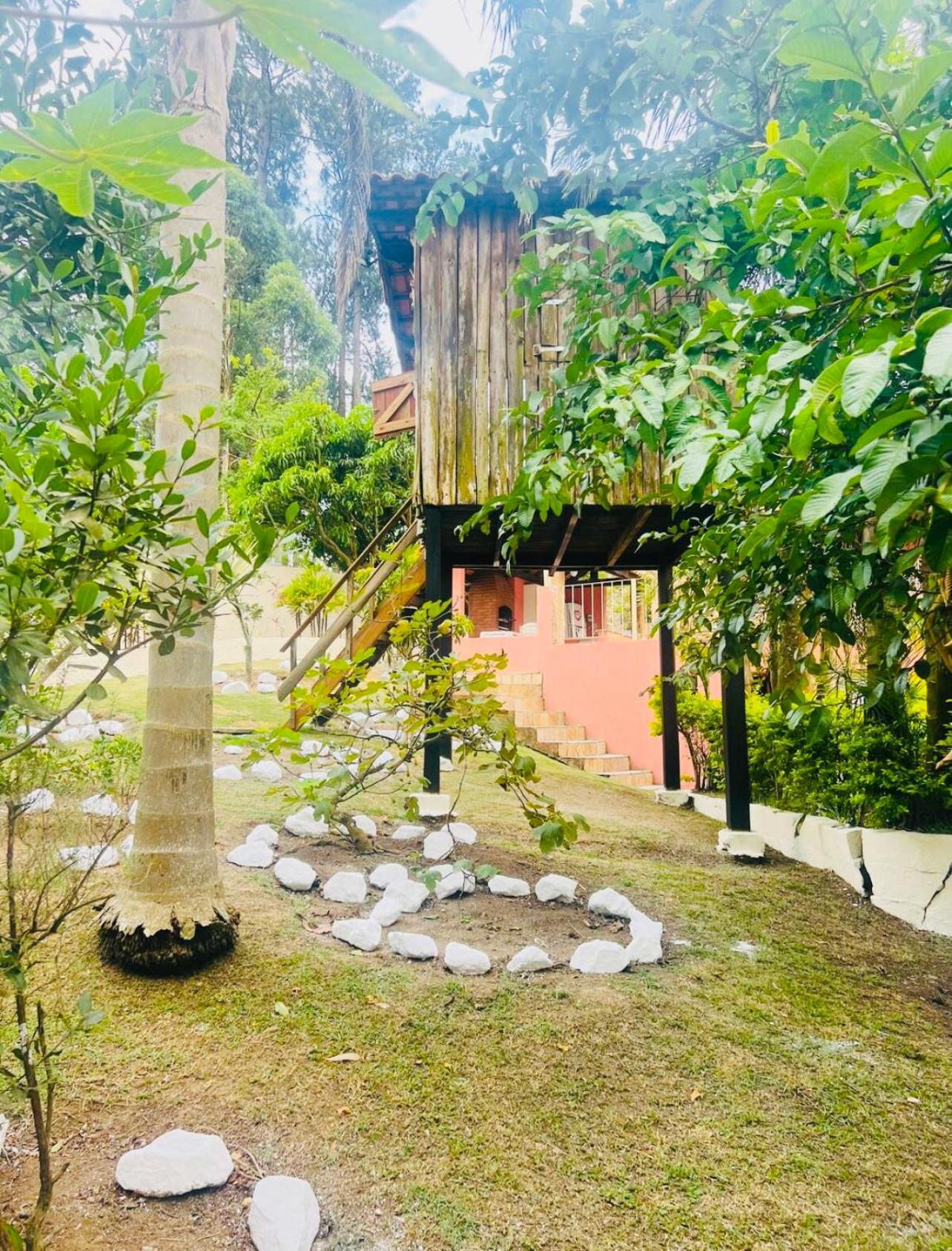 Recanto São Pedro chácara com piscina na Rota do Vinho