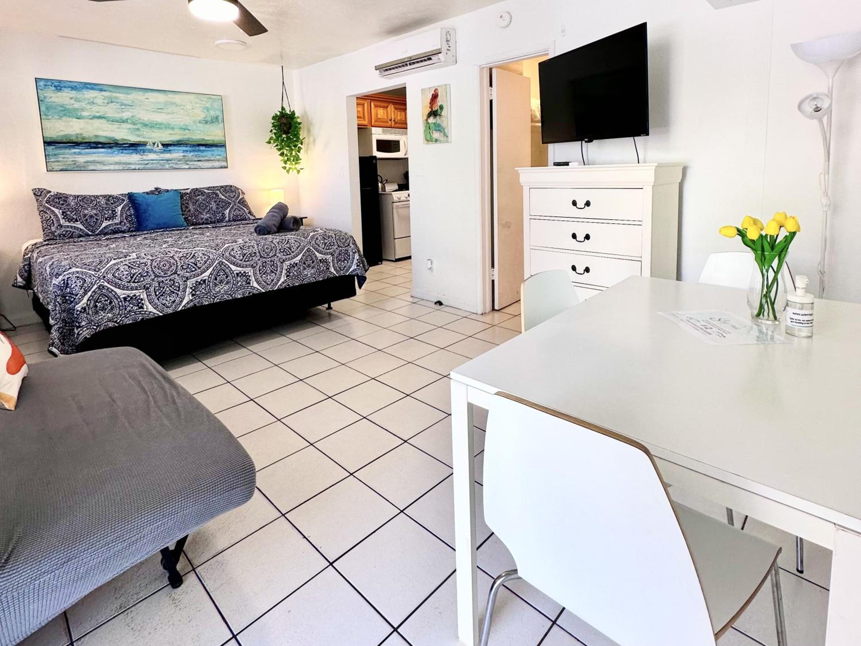Southwinds Inn by The Gold Nests