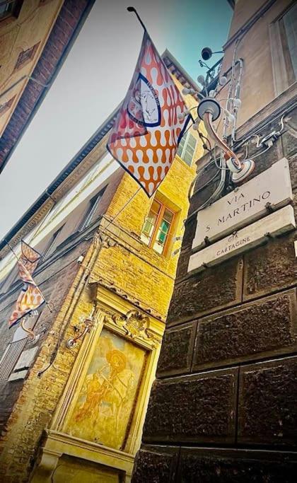 Dimora con finestra sui tetti di Siena