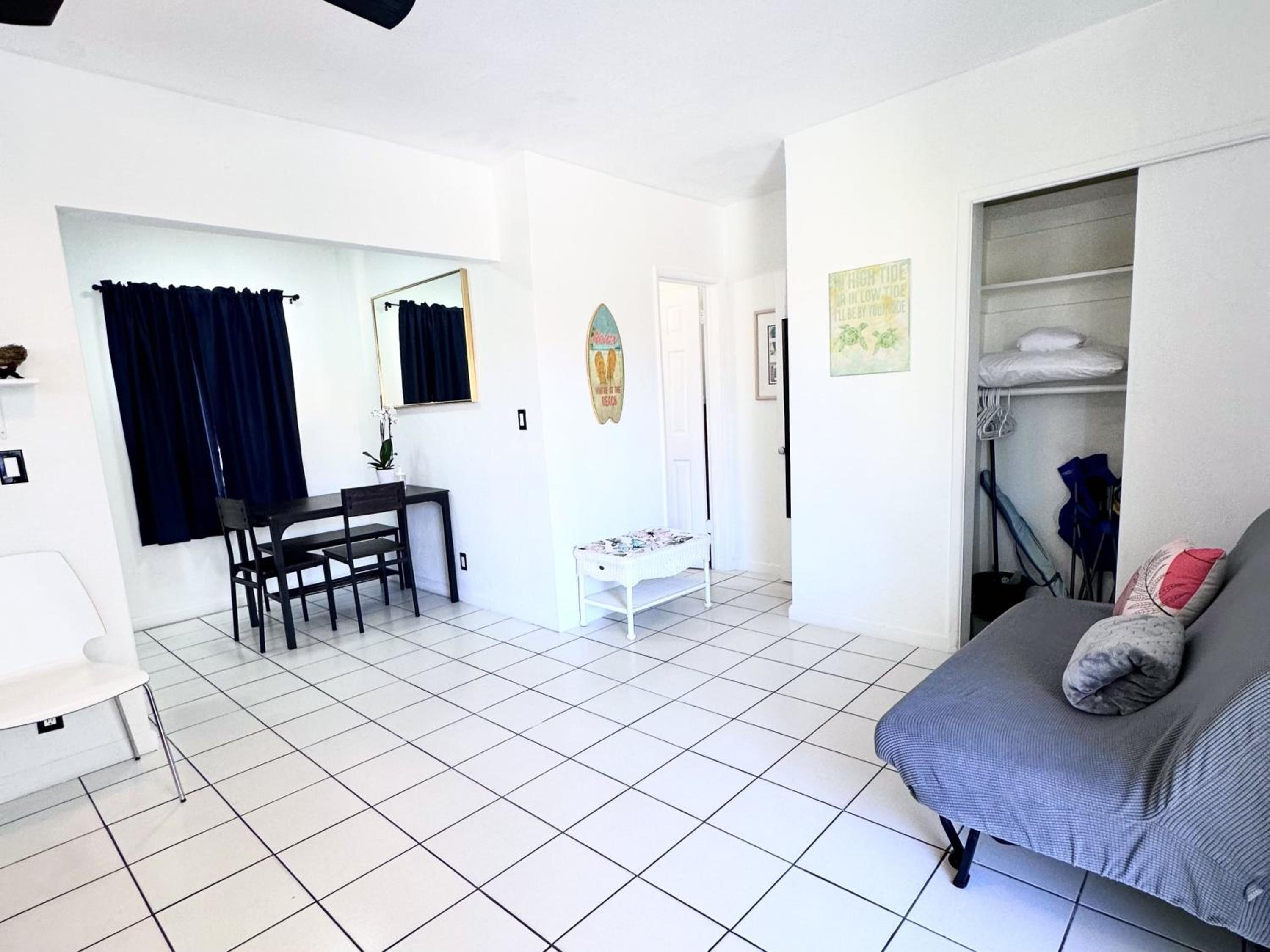 Southwinds Inn by The Gold Nests