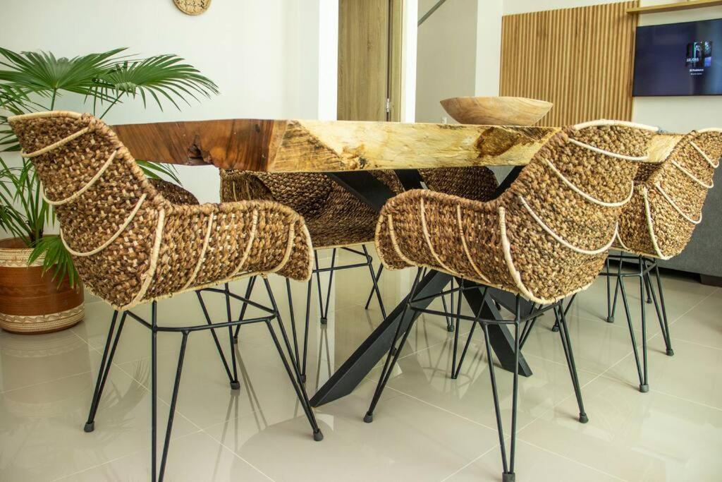 Cozy Luxury steps to the Beach
