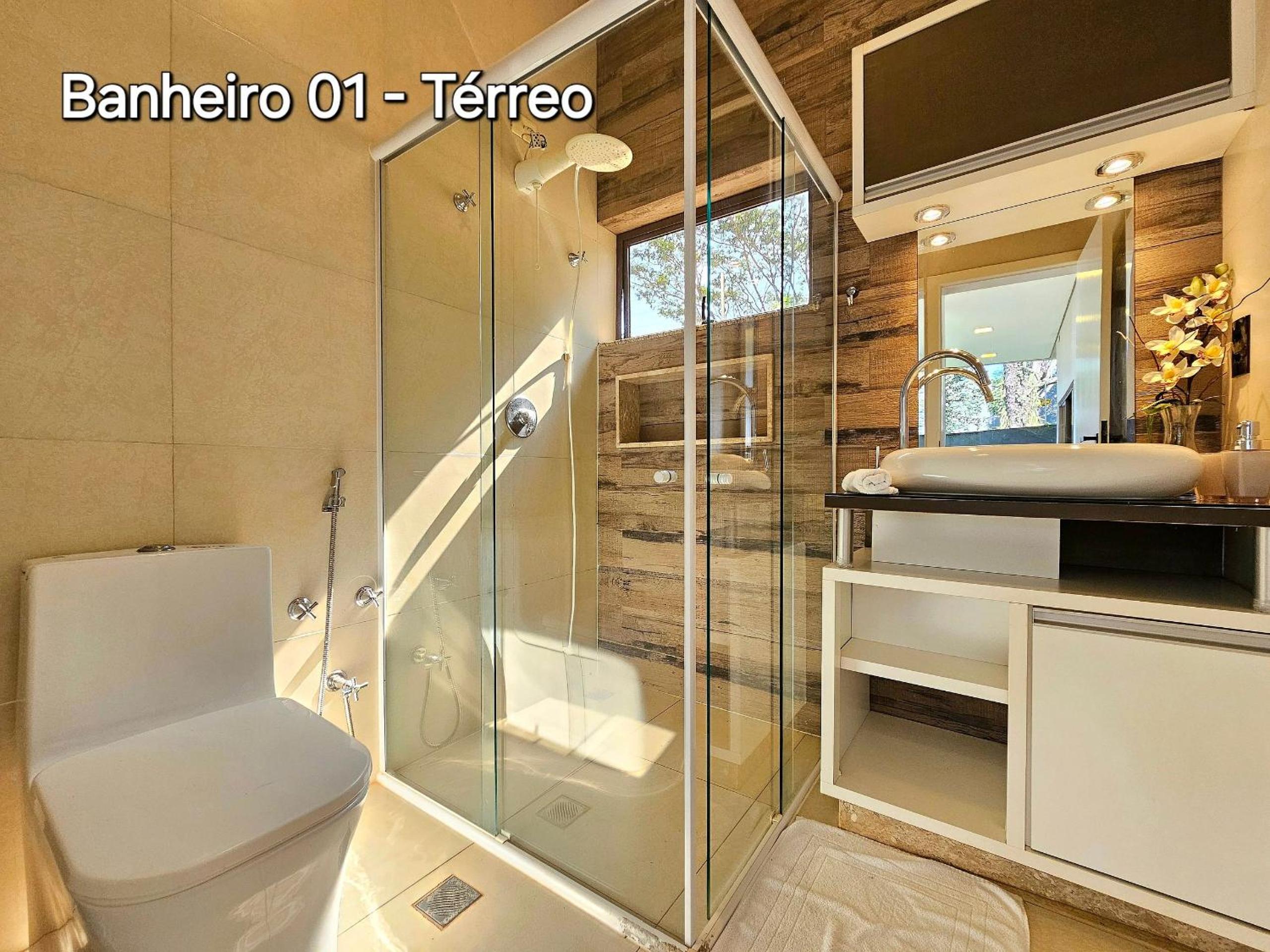 5 Quartos casa Alto Padrão Centro a 6 min Paraguai