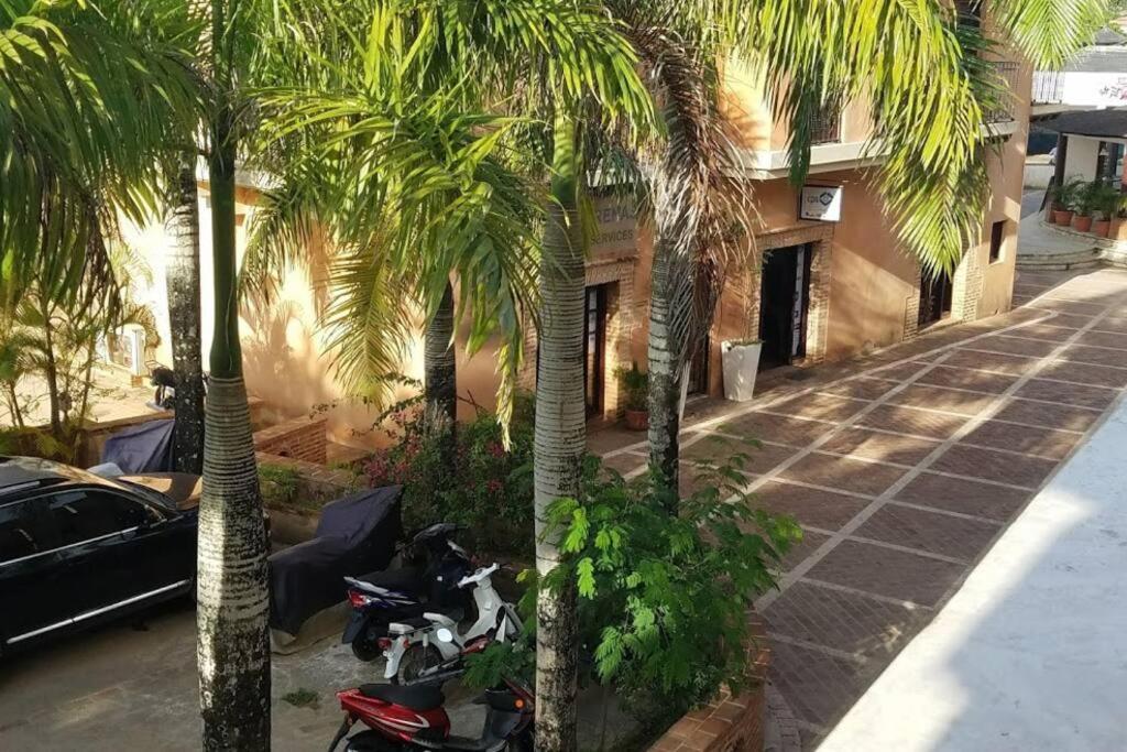 Luxury Plaza Colonial Apartment with Superior Location next to Town & Beaches