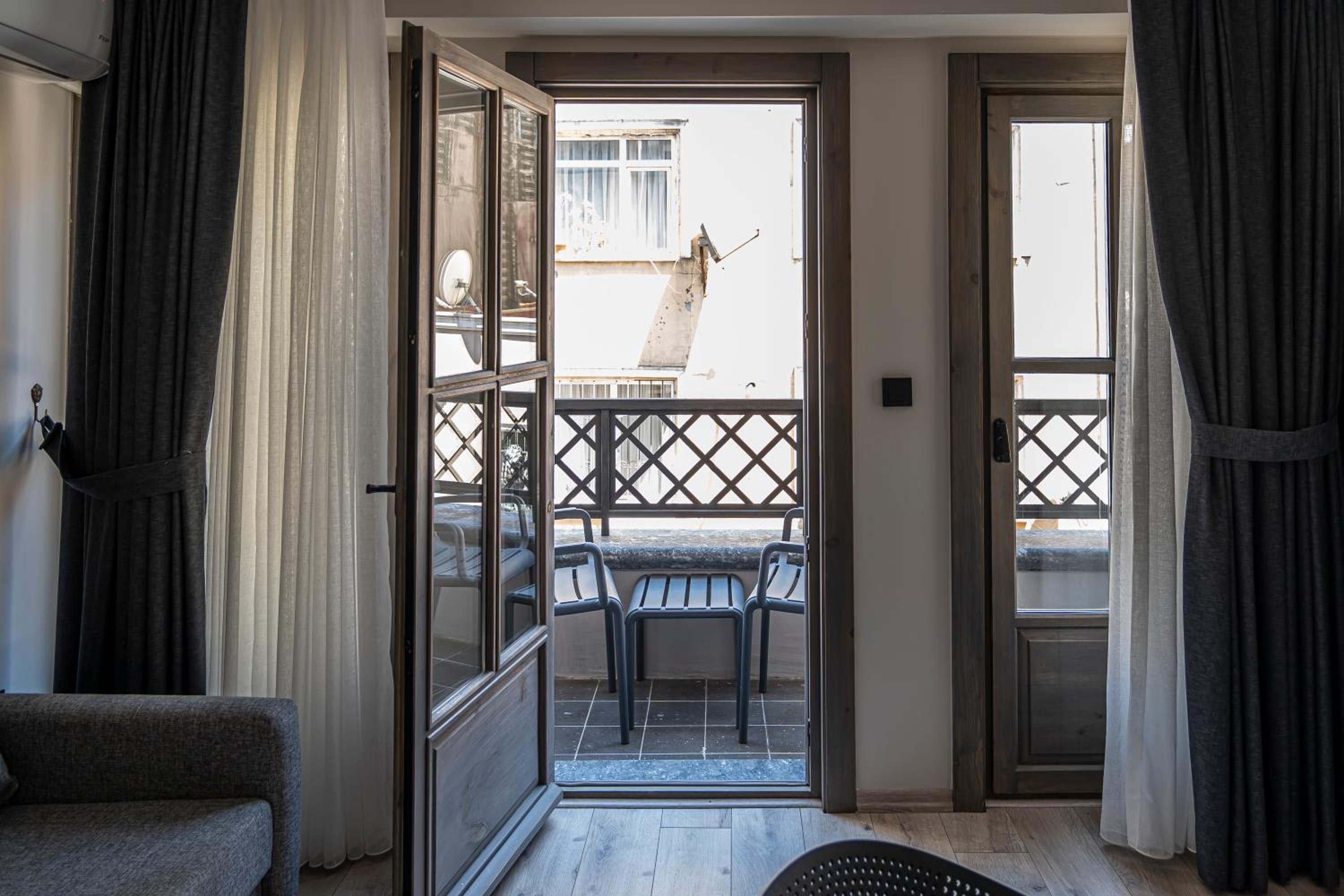 Calanthe Residence - Image 65