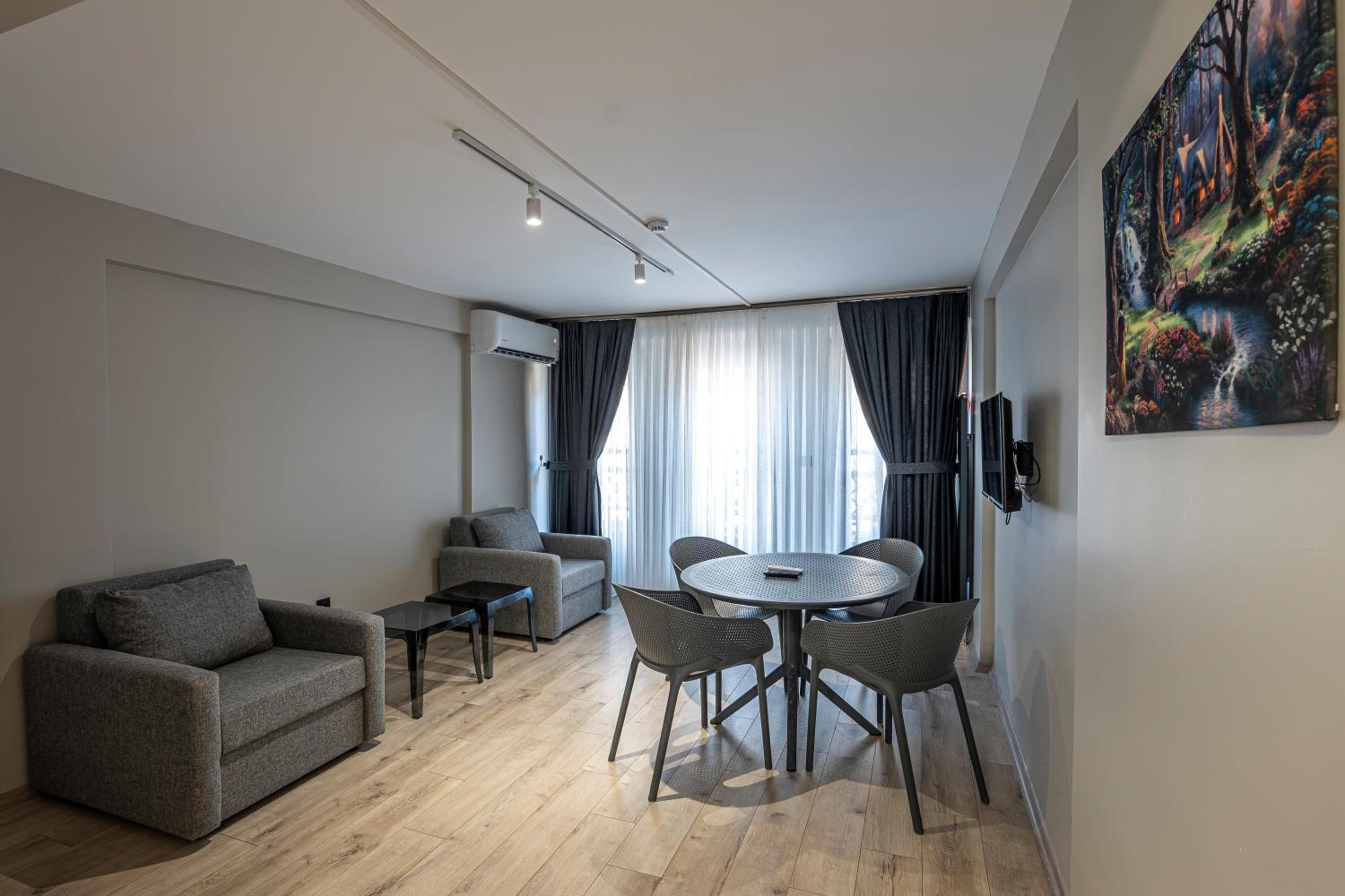 Calanthe Residence - Image 19