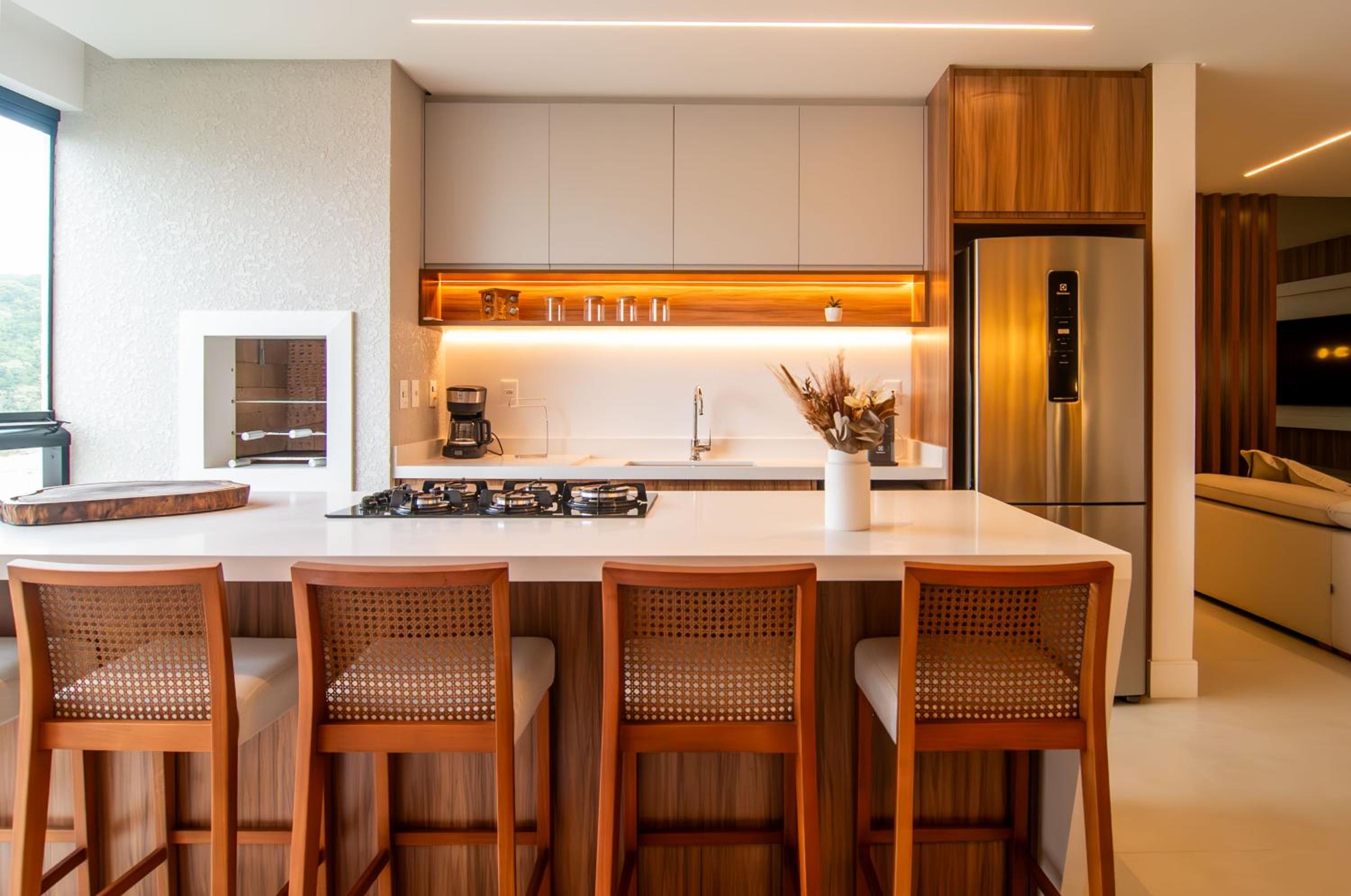Apt moderno a uma quadra da Praia Brava VT4055
