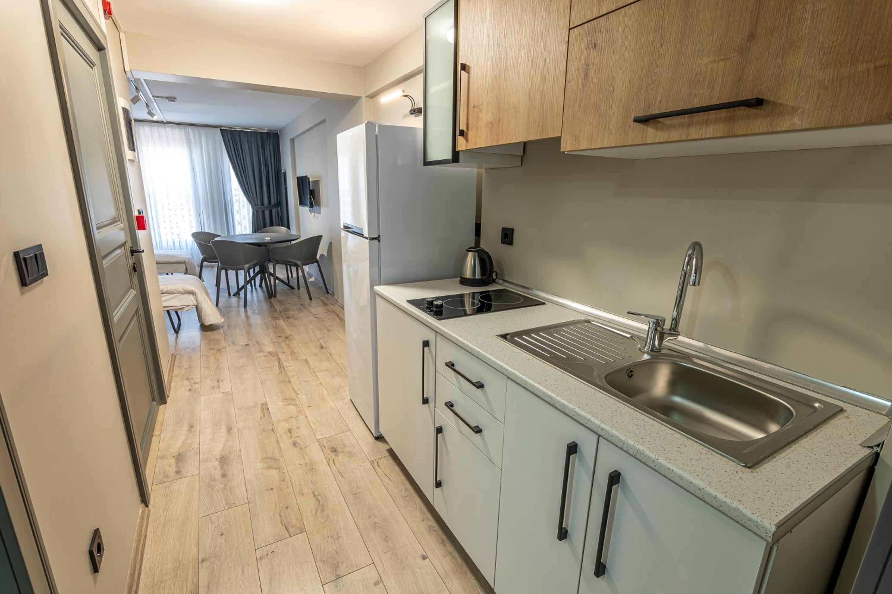 Calanthe Residence - Image 20