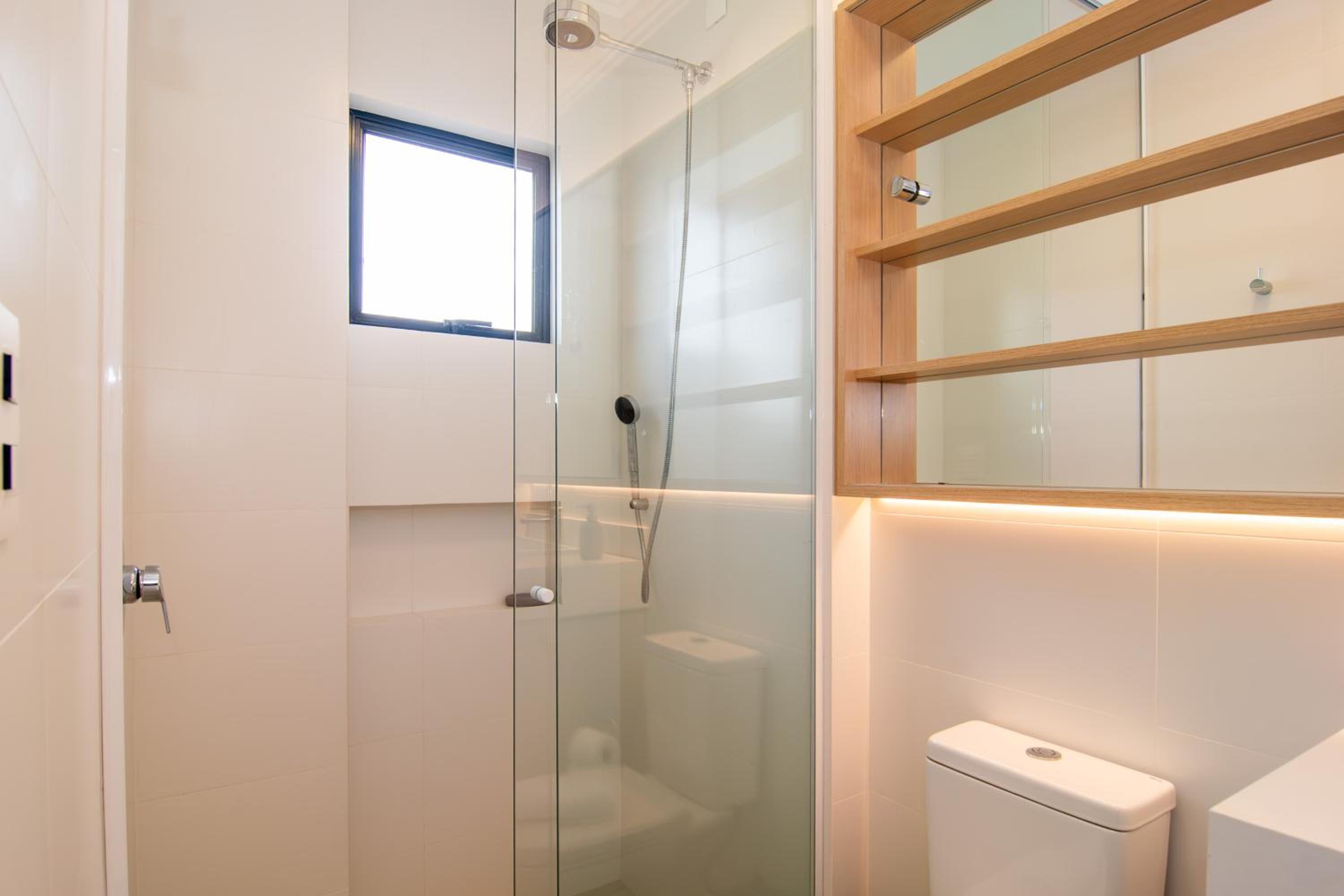 Apt moderno a uma quadra da Praia Brava VT4055