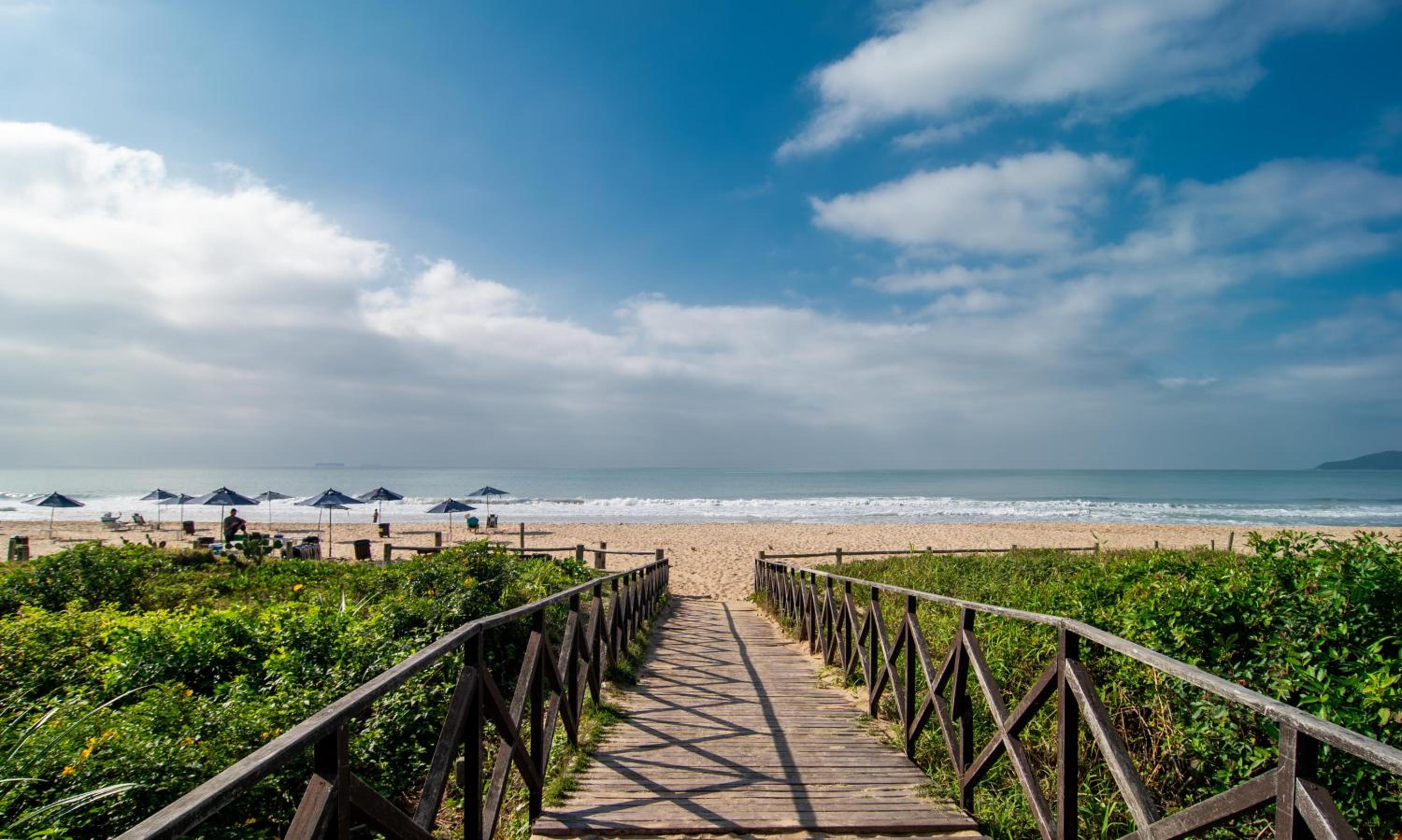 Apt moderno a uma quadra da Praia Brava VT4055