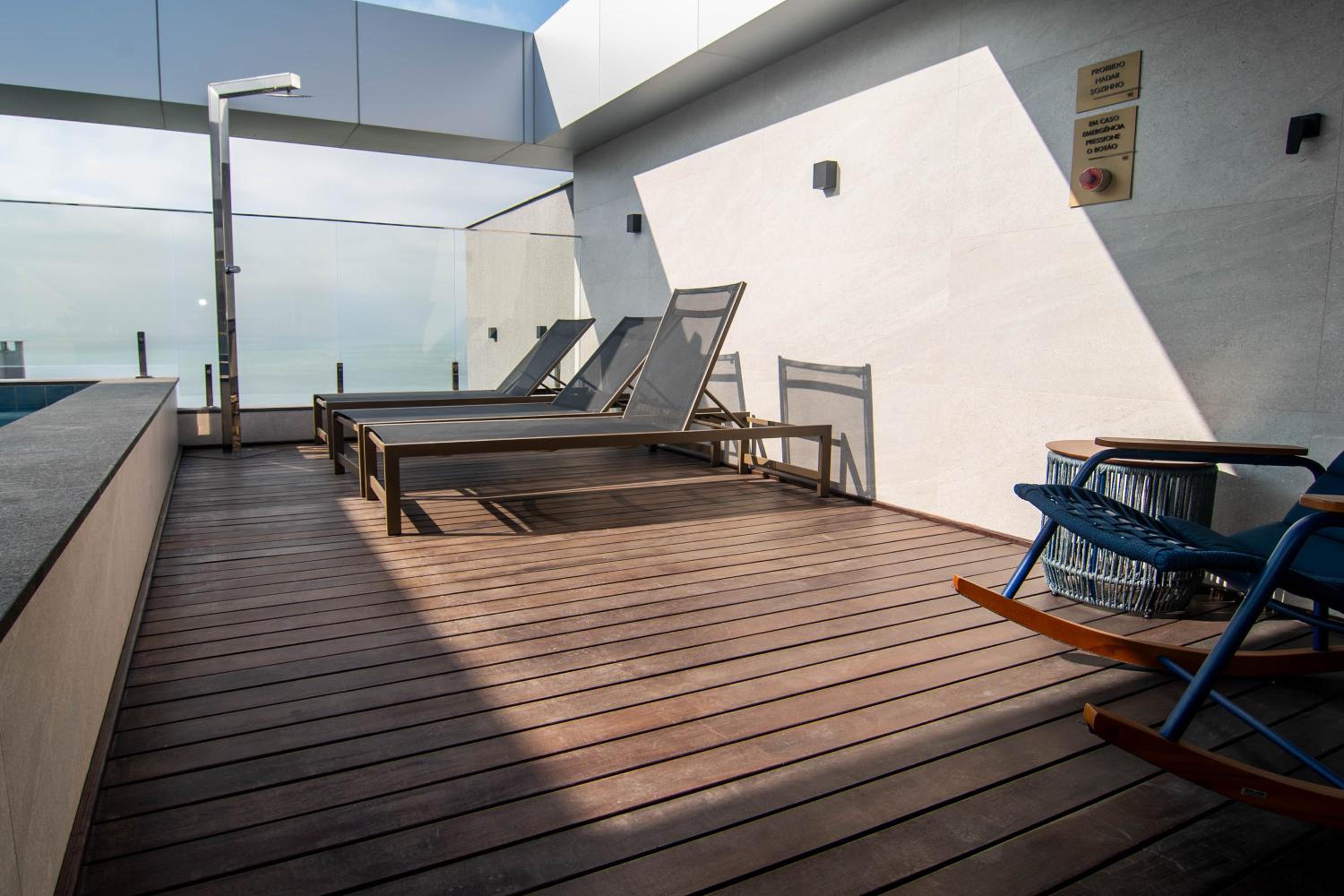 Apt moderno a uma quadra da Praia Brava VT4055