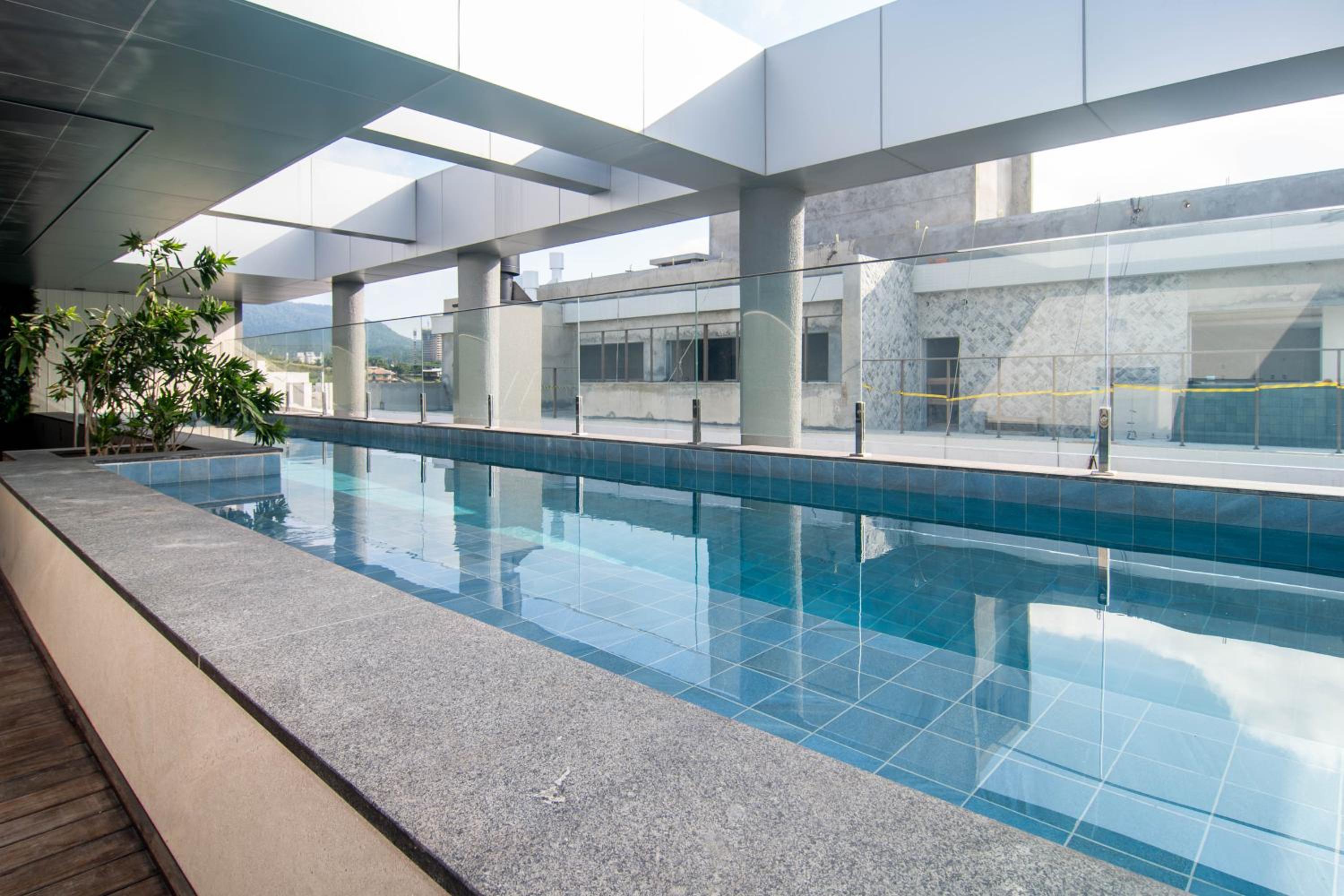 Apt moderno a uma quadra da Praia Brava VT4055