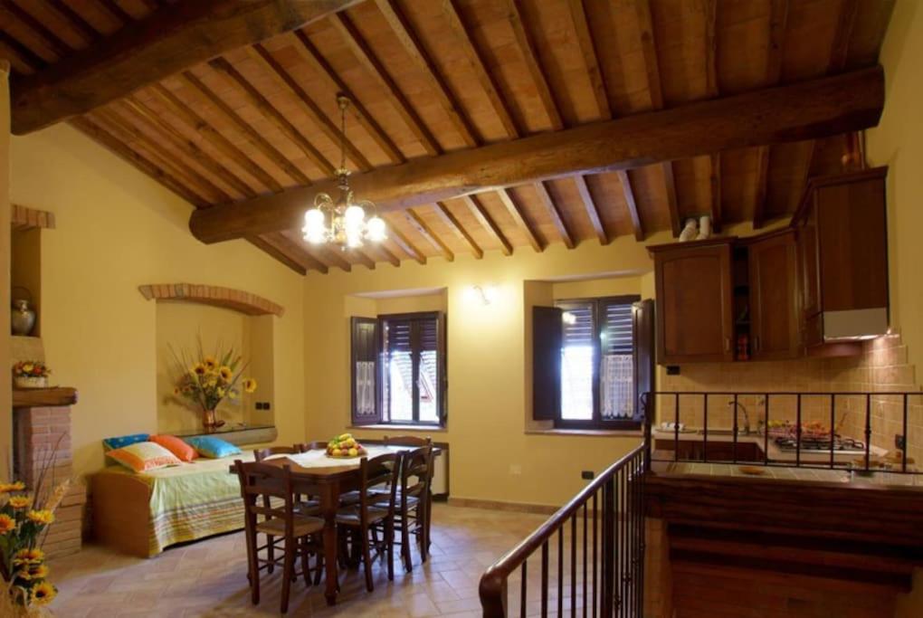 Il Fileno - Delizioso appartamento nel Borgo di Certaldo Alto view 2
