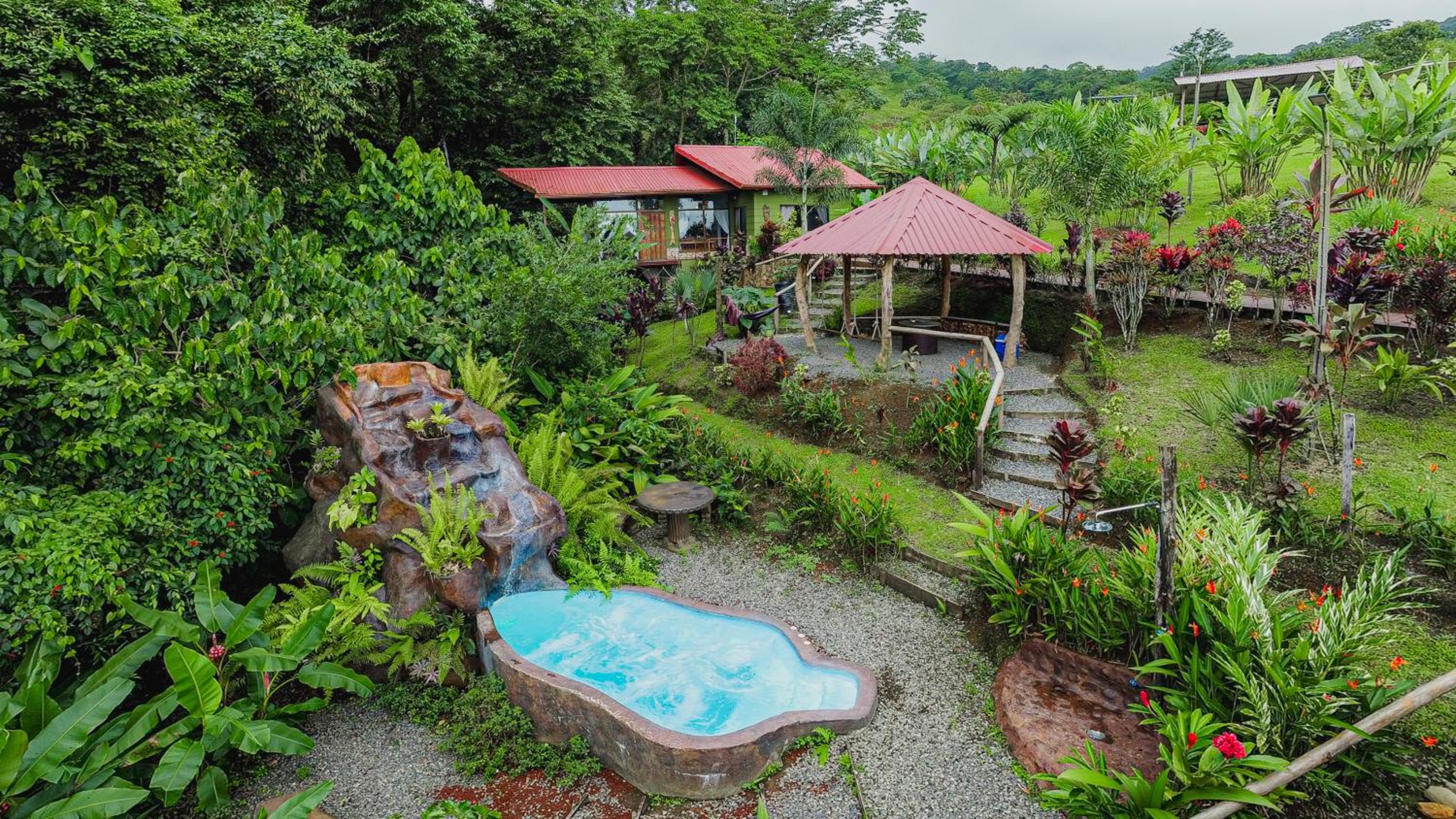 Cabañas Caeli, El Congo, La Fortuna Rainforest Glass Cabin w Suite