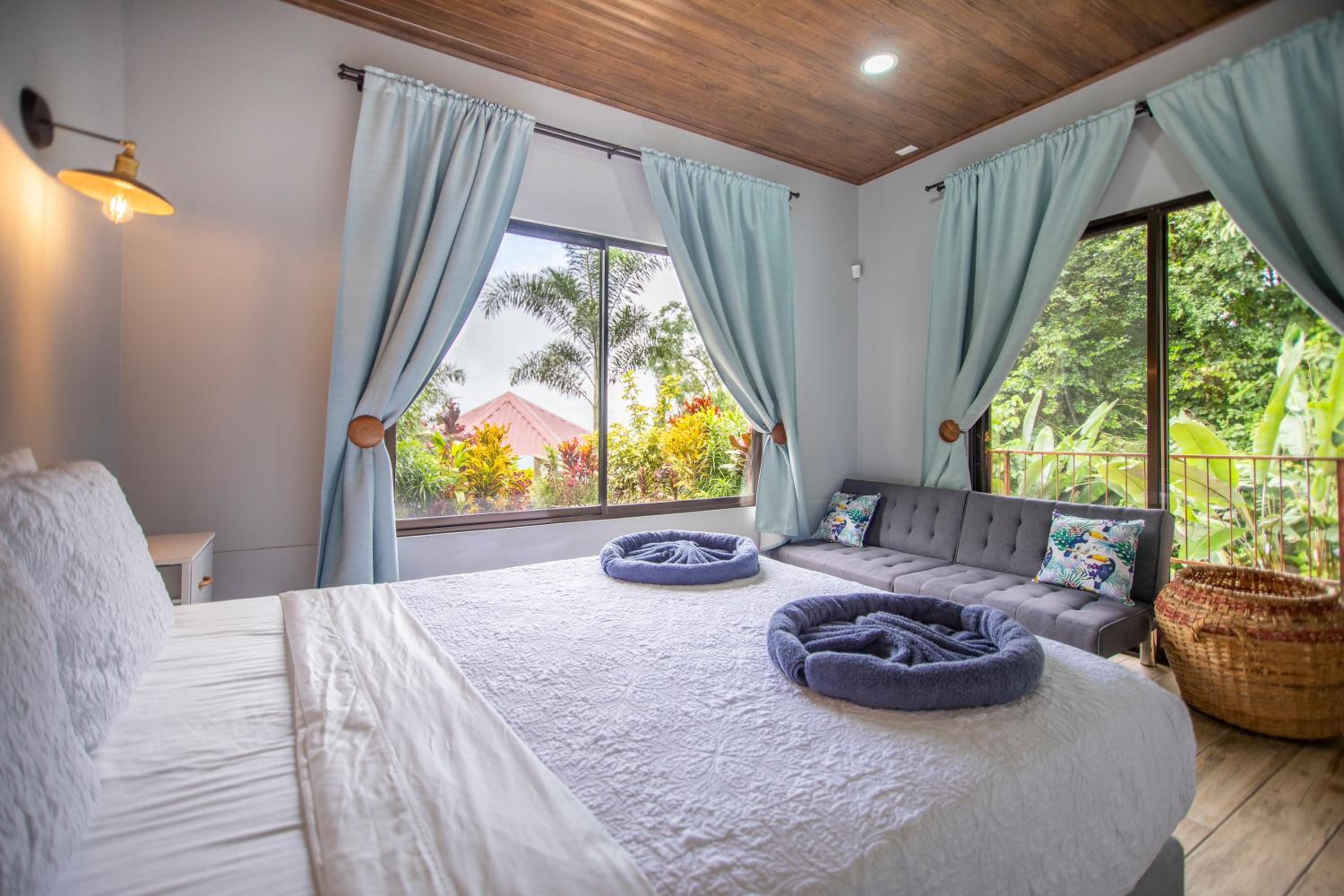 Cabañas Caeli, El Congo, La Fortuna Rainforest Glass Cabin w Suite