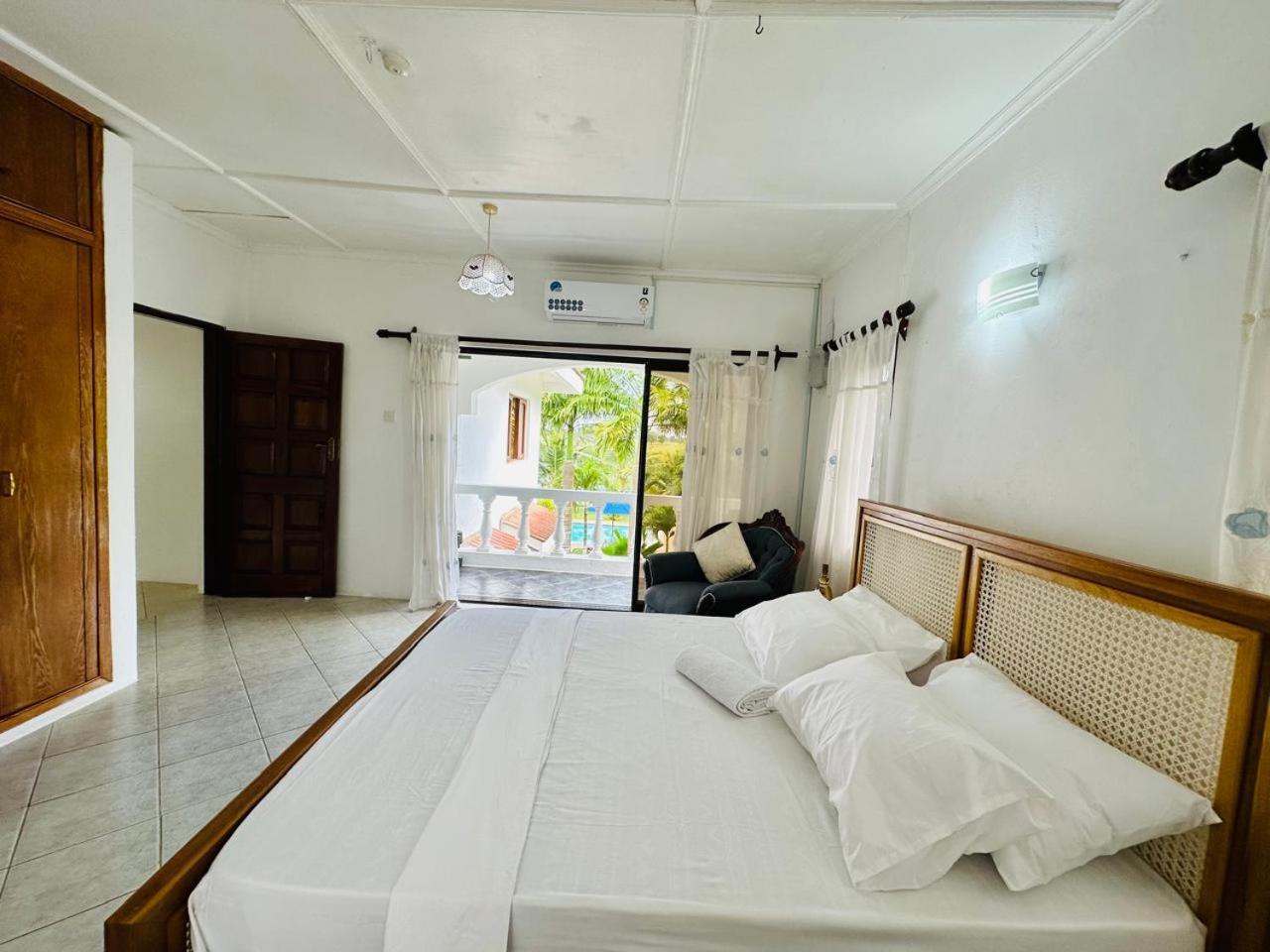Photo 81
