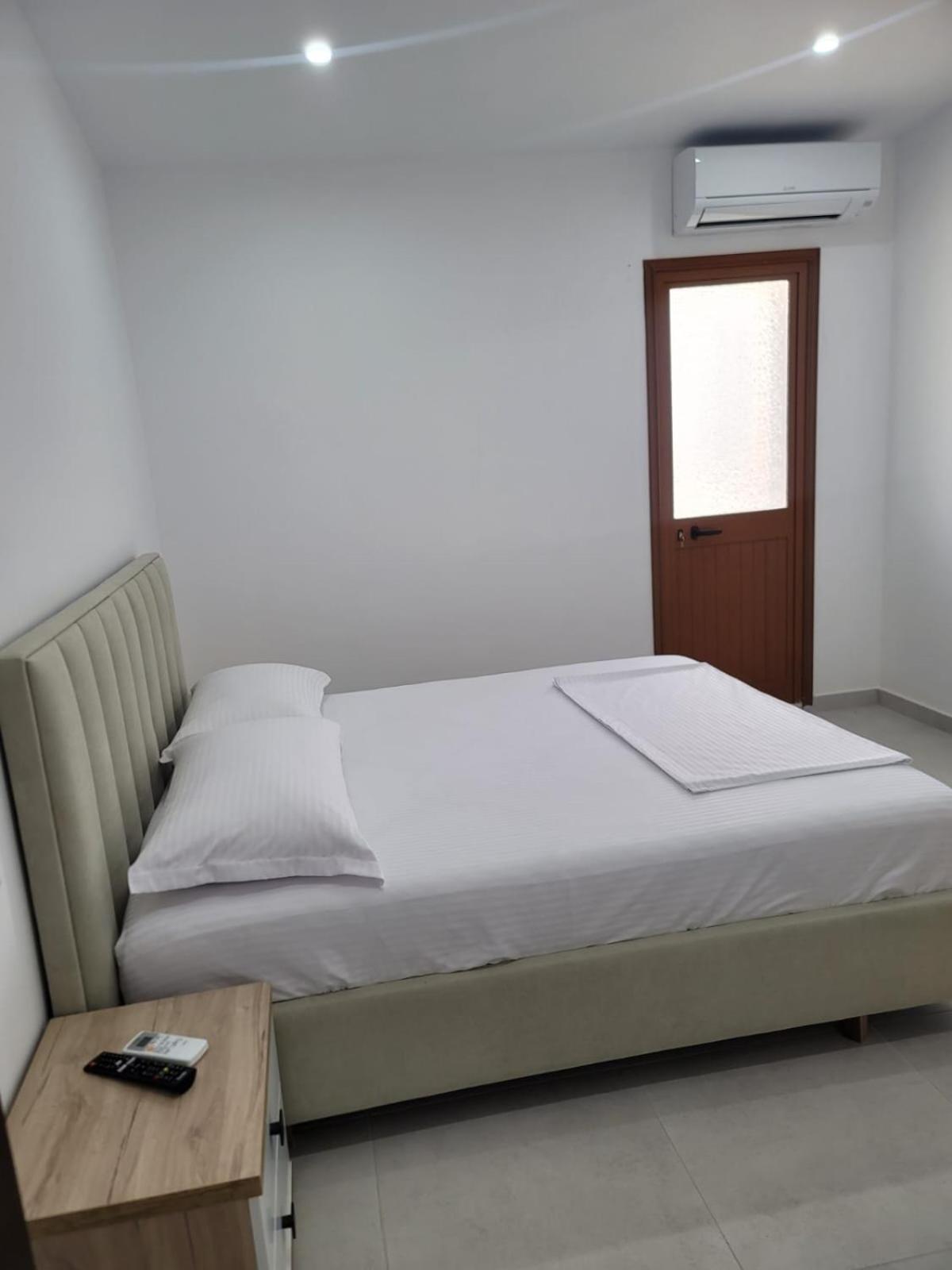 CACA Hotel