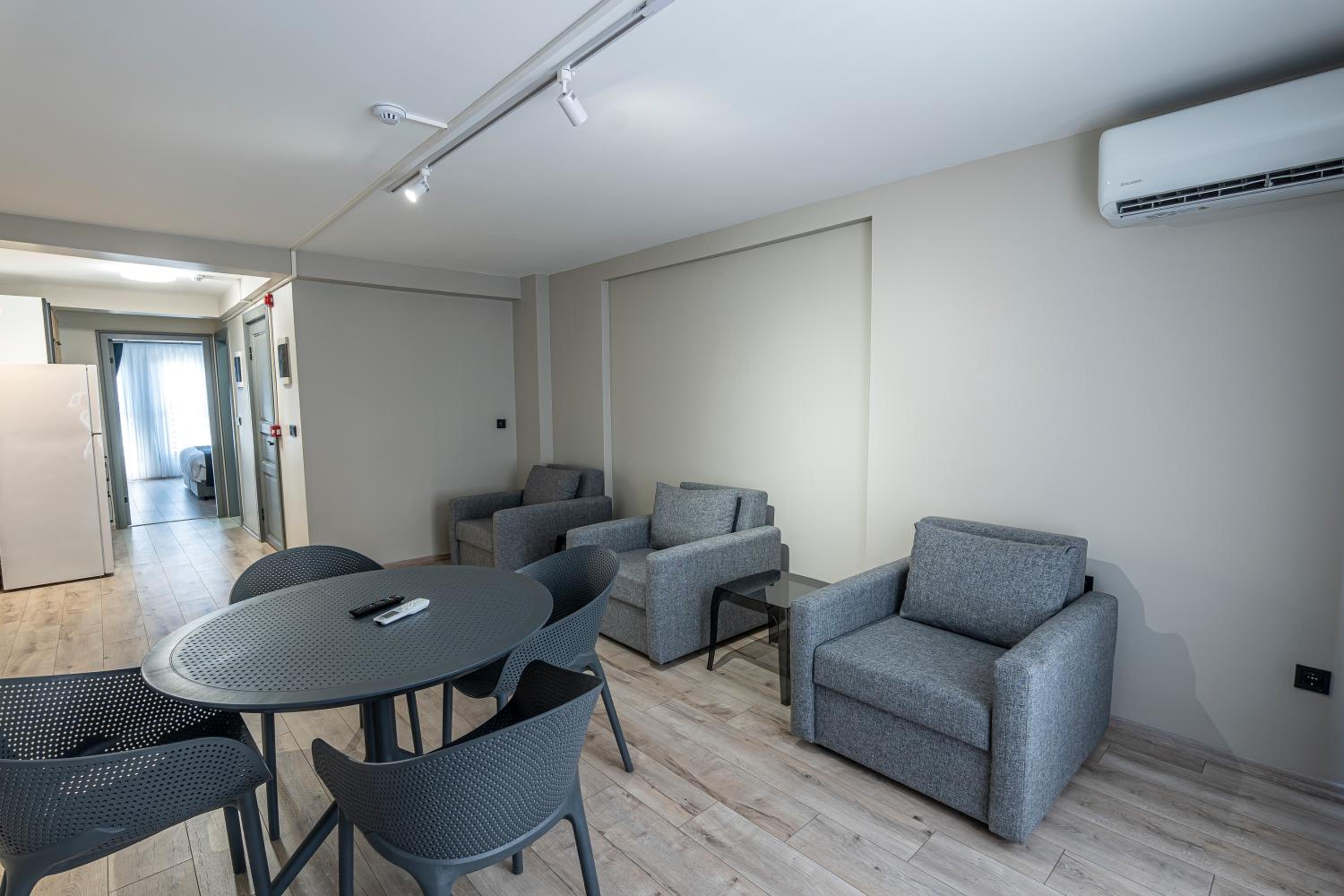 Calanthe Residence - Image 80