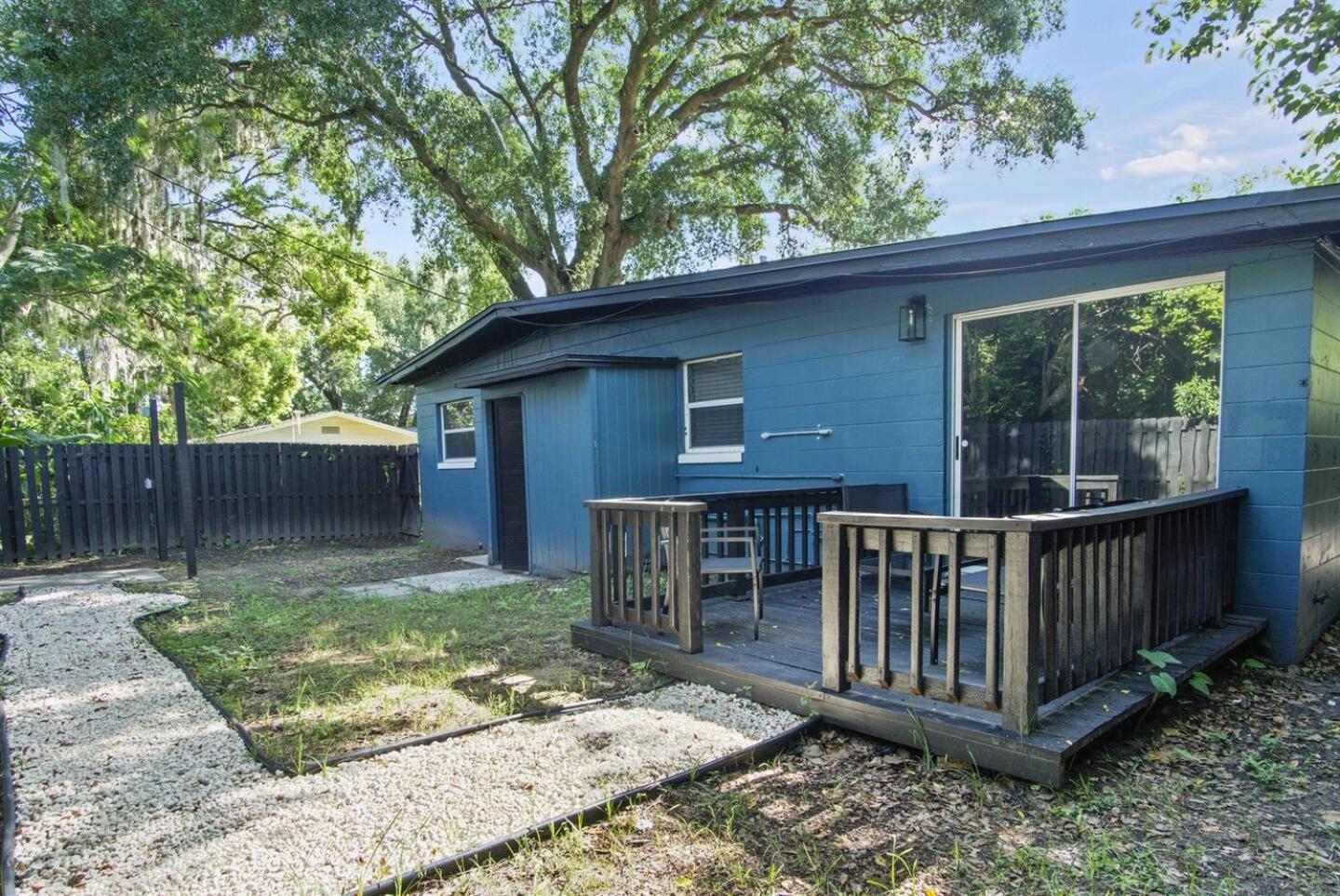 Modern 3br Duplex Kitchen, Wi-fi & Pet-friendly