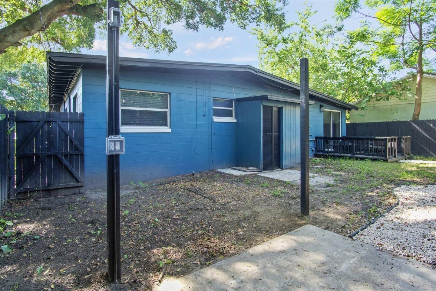 Modern 3br Duplex Kitchen, Wi-fi & Pet-friendly