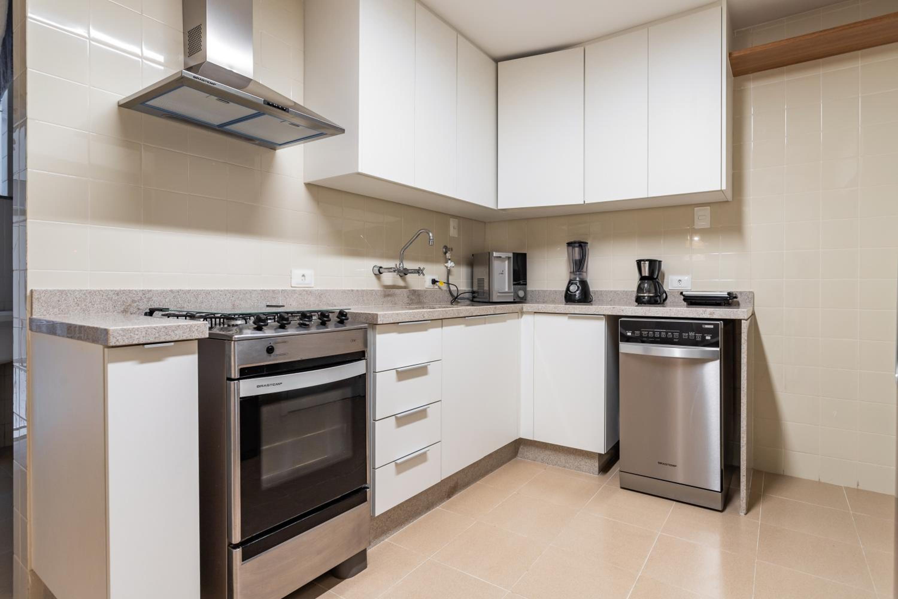 Unhotel - Charmoso Apartamento Temporada com 3 quartos em Copacabana view 3