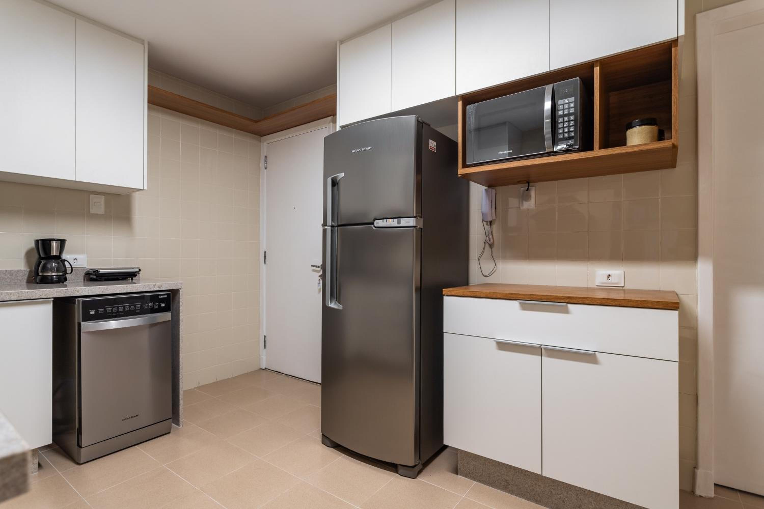 Unhotel - Charmoso Apartamento Temporada com 3 quartos em Copacabana view 5