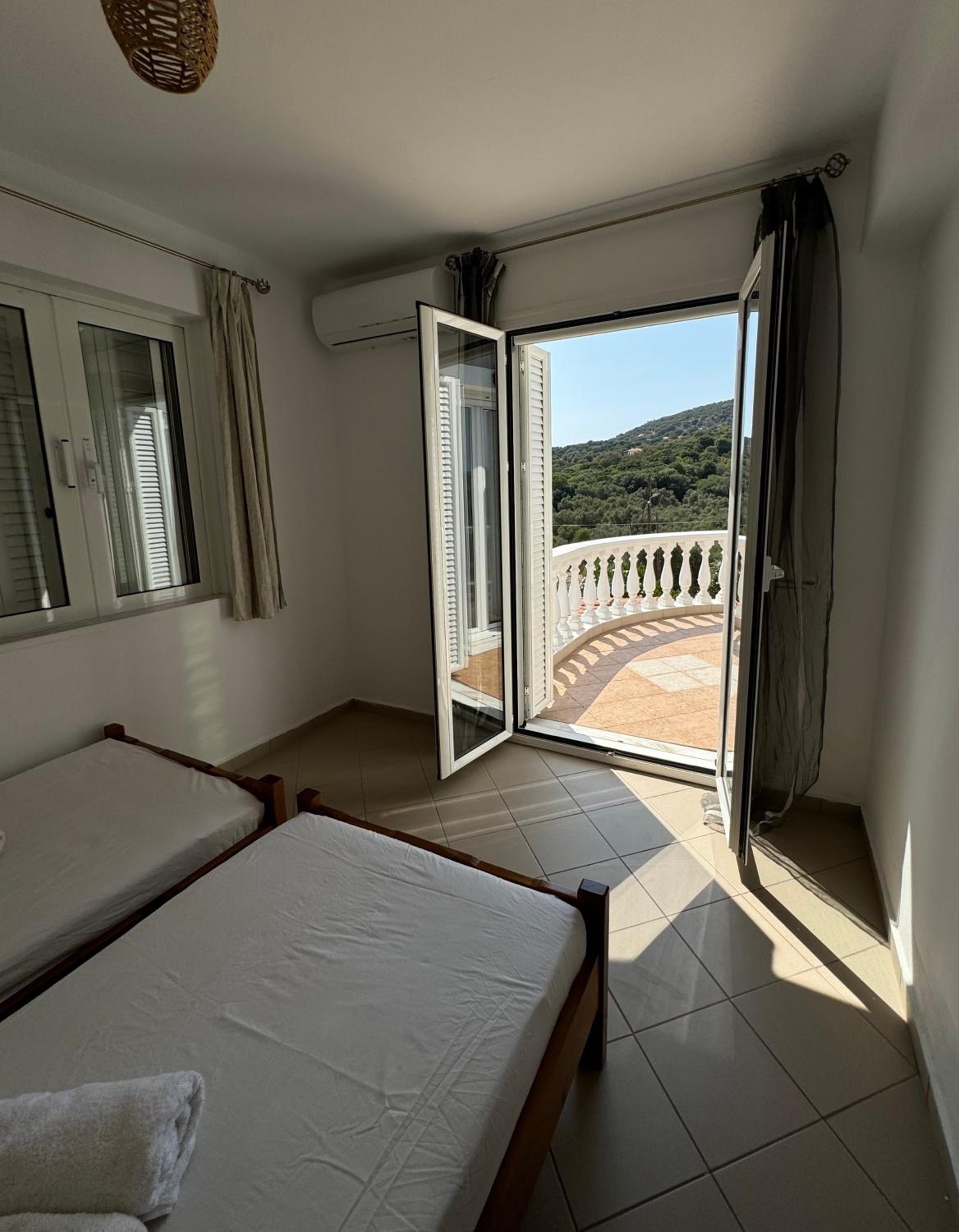 Villa Karras