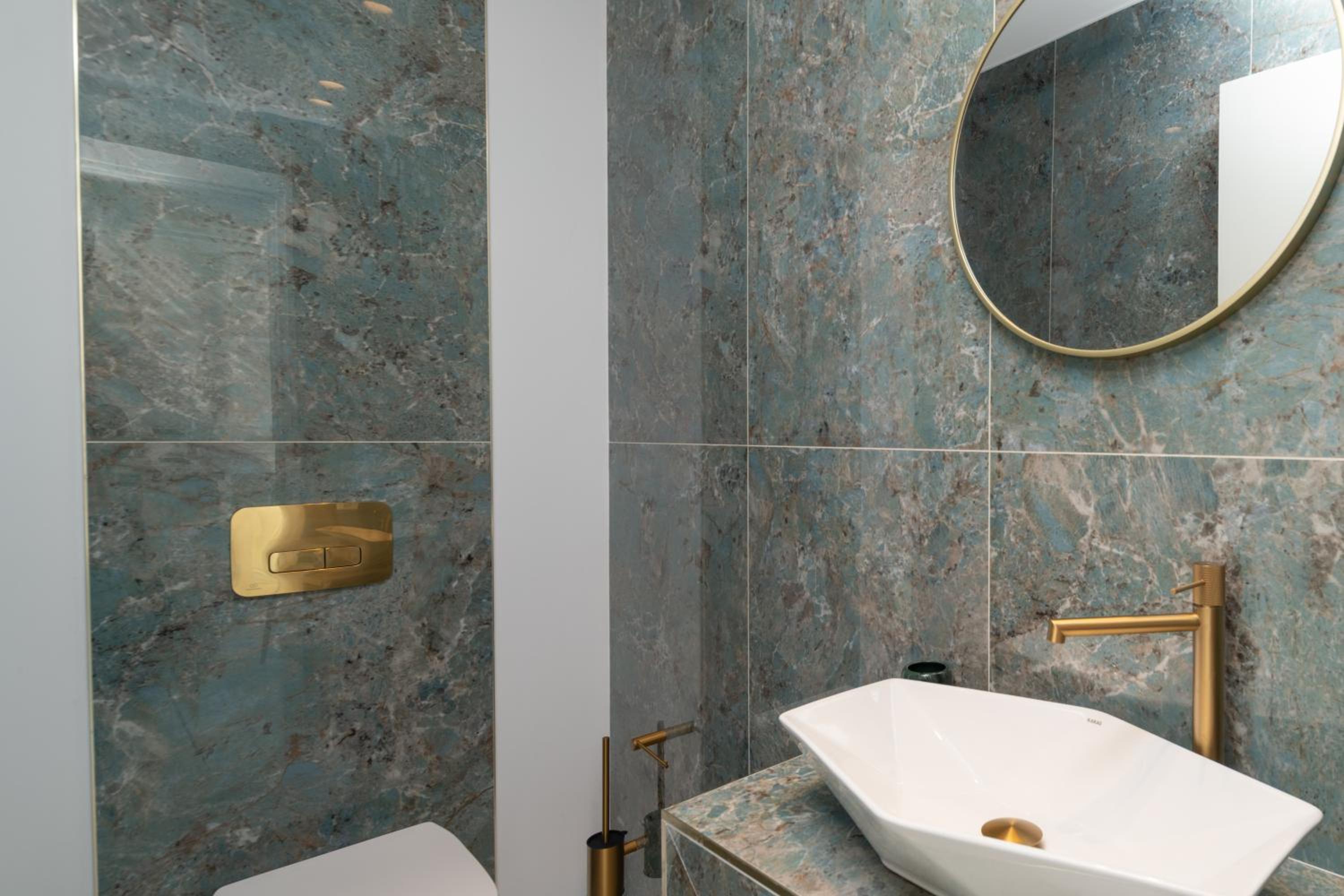 Lithos Luxury Resort