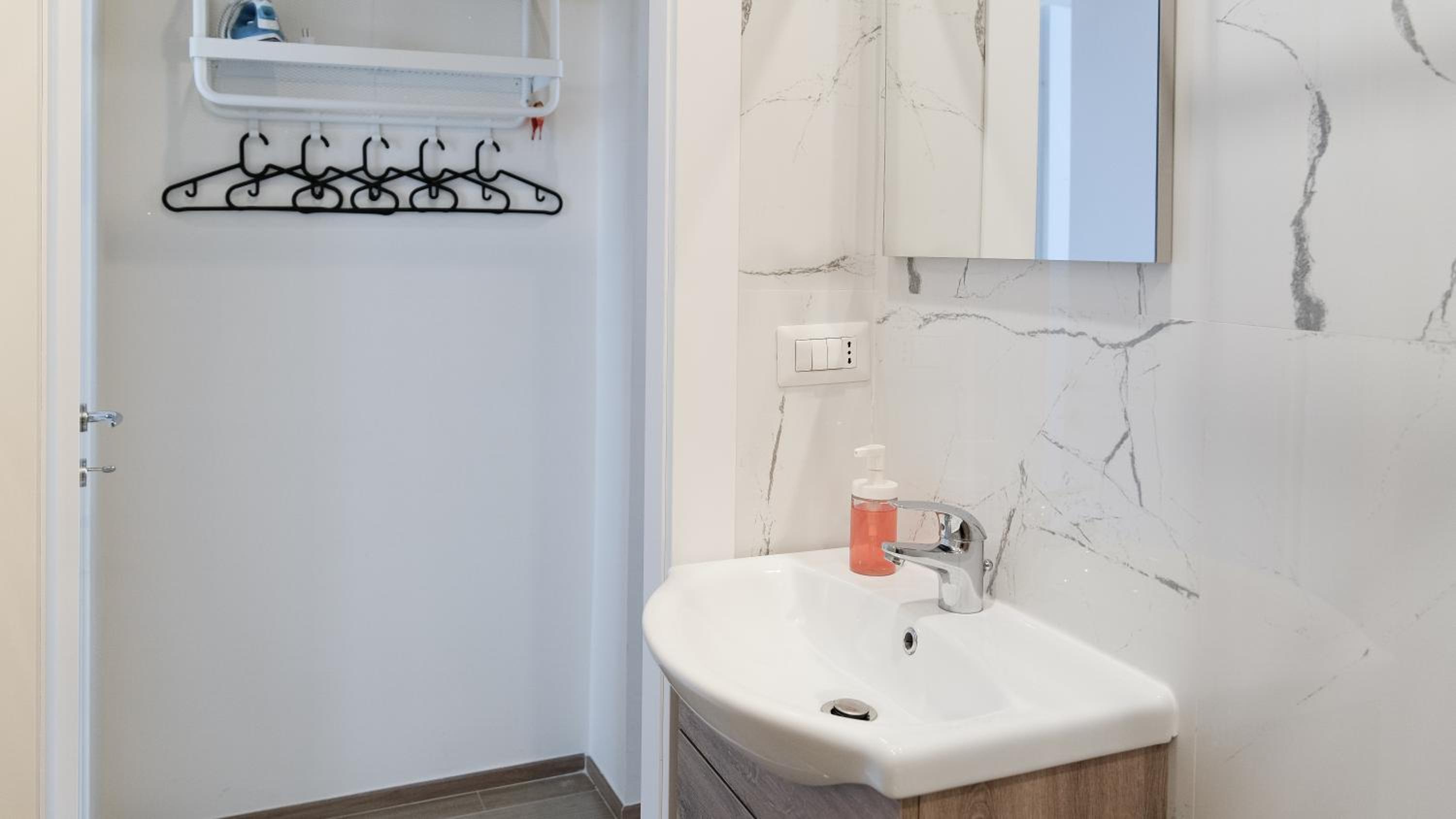 GARIBALDI ISOLA APARTMENTS - 80m from GARIBALDI station & 10min from CENTRALE station